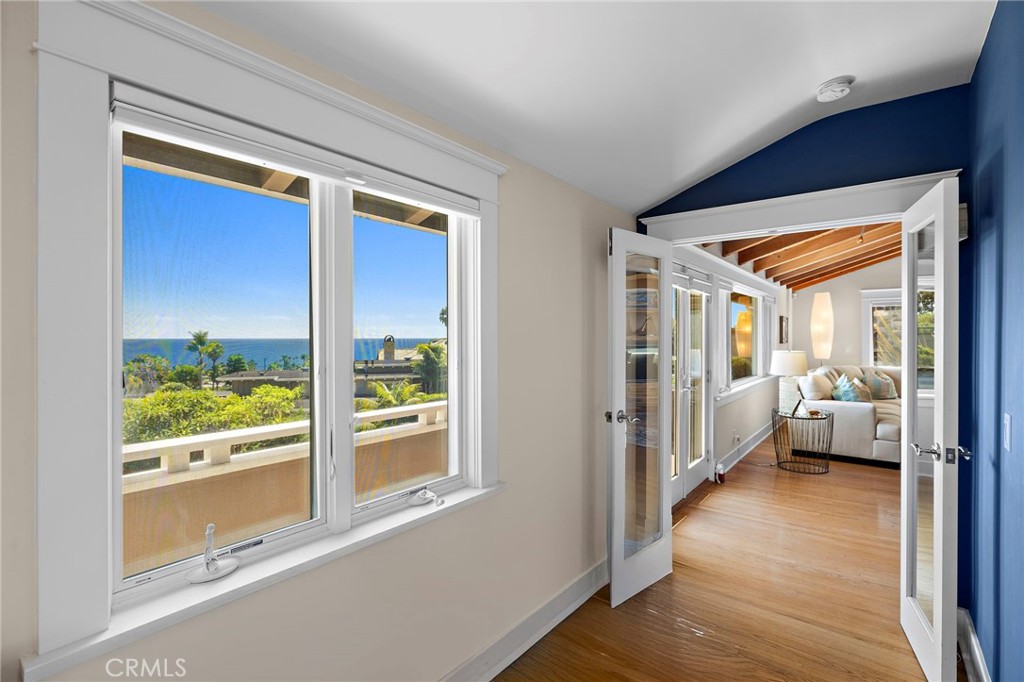 Laguna Beach, California, 92651, United States, 3 Bedrooms Bedrooms, ,3 BathroomsBathrooms,Residential,For Sale,1939683
