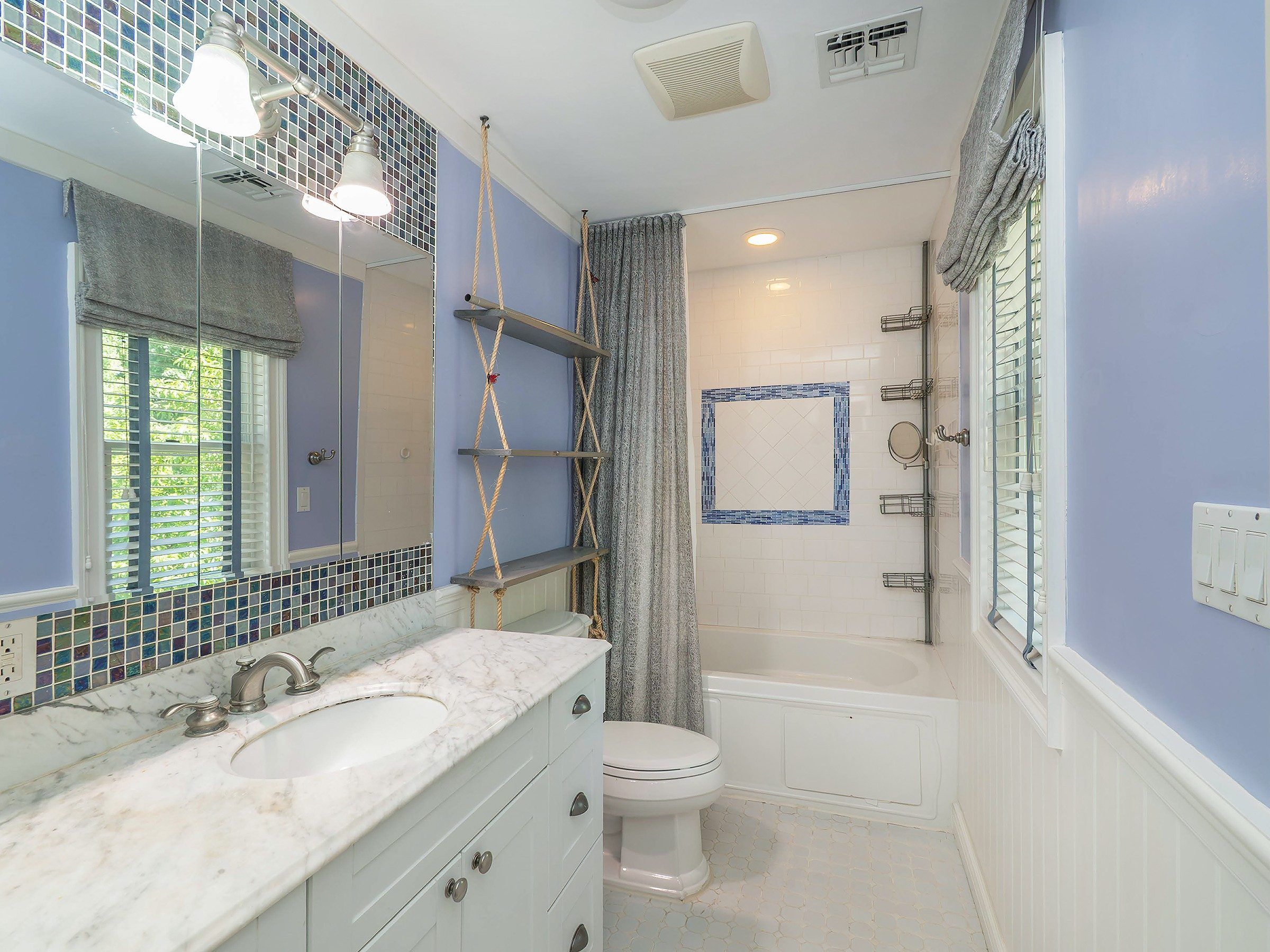  21 Marwood Road N, Port Washington, NY, 11050 - 物件實景