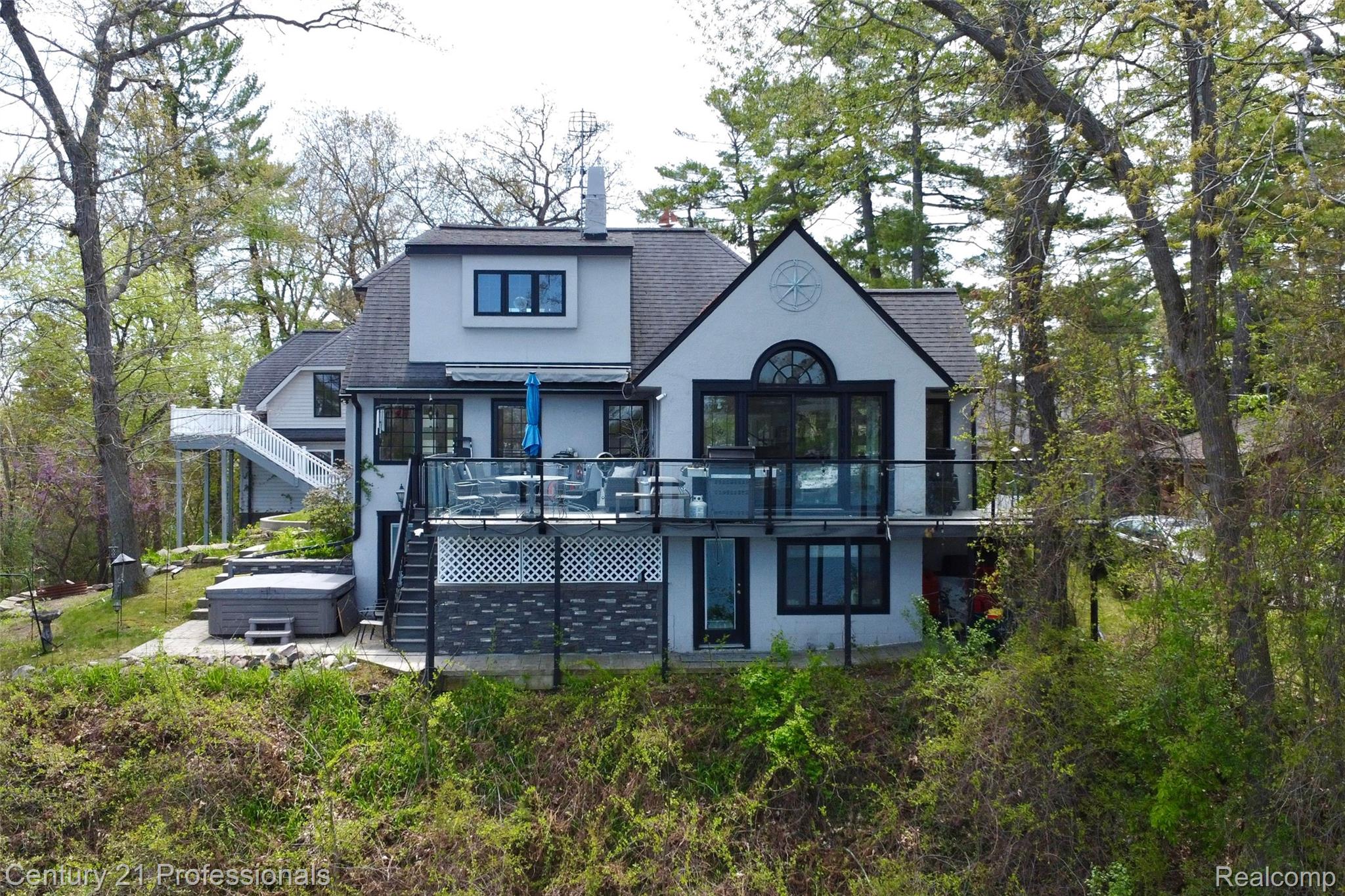 LakeOrion, Michigan, 48362, United States, 2 Bedrooms Bedrooms, ,2 BathroomsBathrooms,Residential,For Sale,2005398