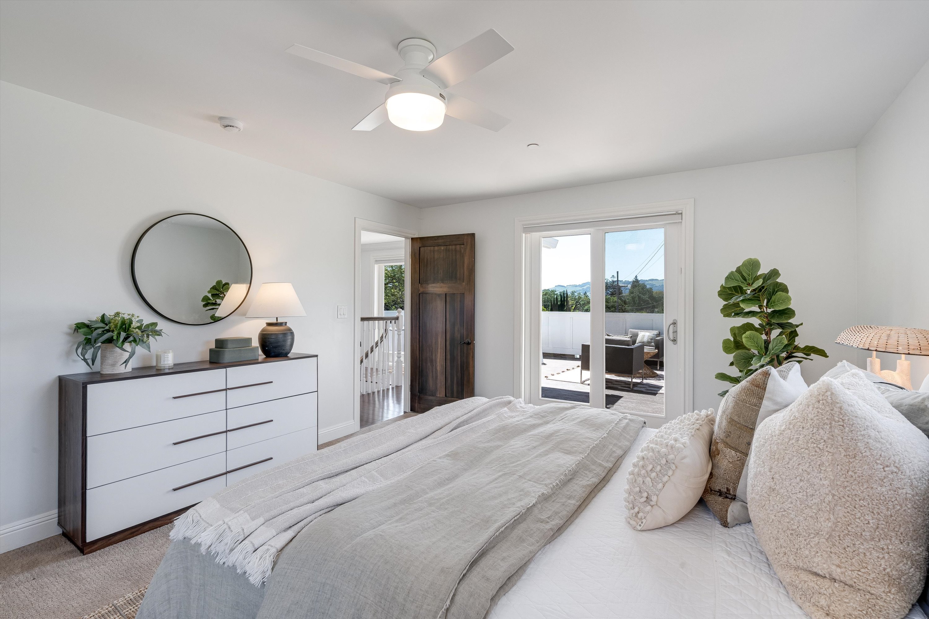  18428 4th  Avenue - 物件實景