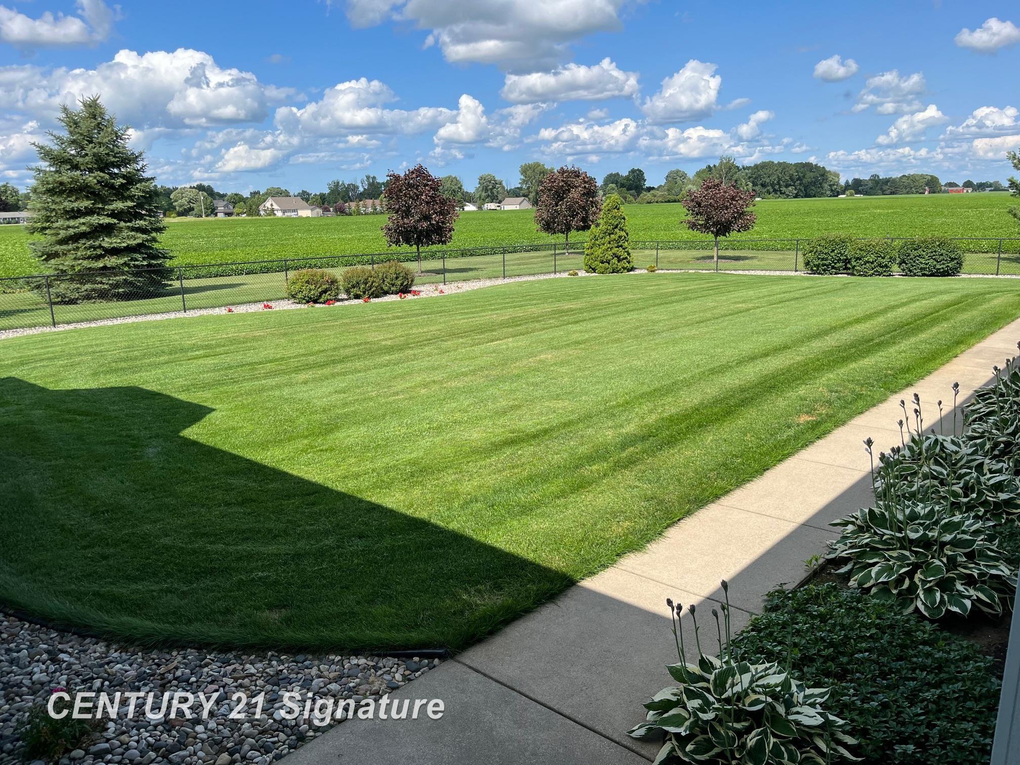 Freeland, Michigan, 48623, United States, 5 Bedrooms Bedrooms, ,4 BathroomsBathrooms,Residential,For Sale,1973671