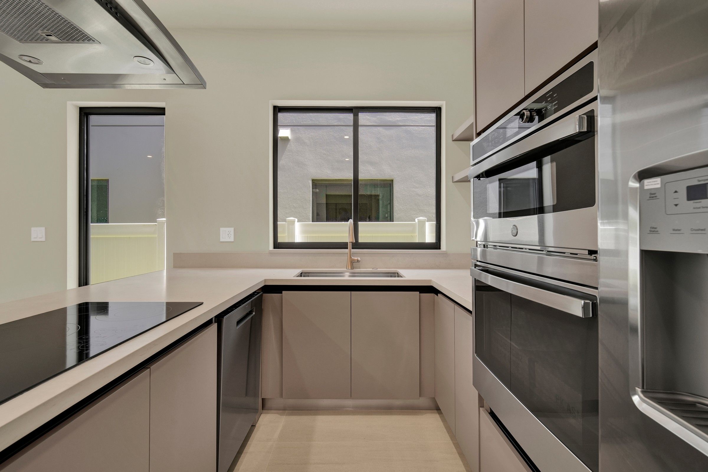  2889 Southwest 35th Avenue, Miami, FL 33133 - 物件實景