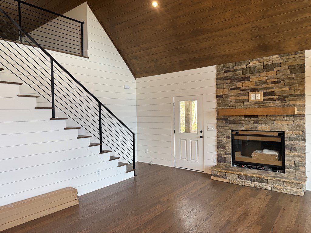 Young Harris, Georgia, 30582, United States, 3 Bedrooms Bedrooms, ,2 BathroomsBathrooms,Residential,For Sale,2010979