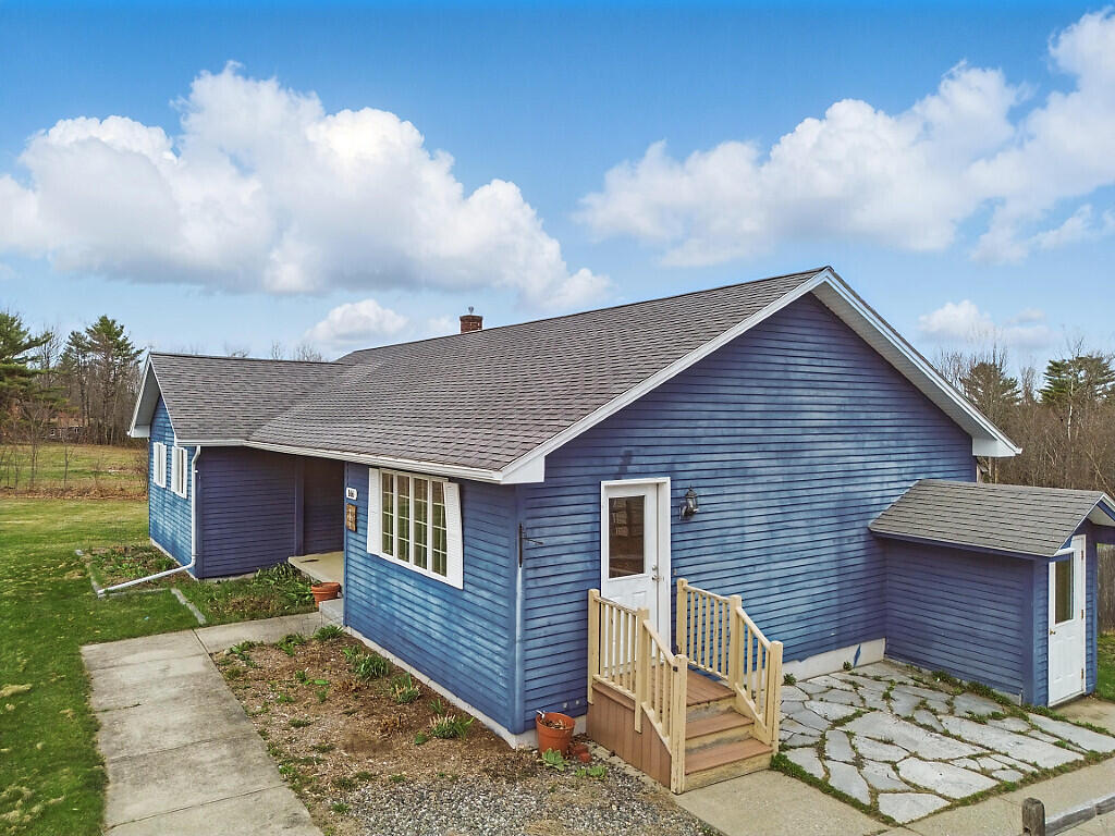 China, Maine, 04358, United States, 6 Bedrooms Bedrooms, ,3 BathroomsBathrooms,Residential,For Sale,1898689