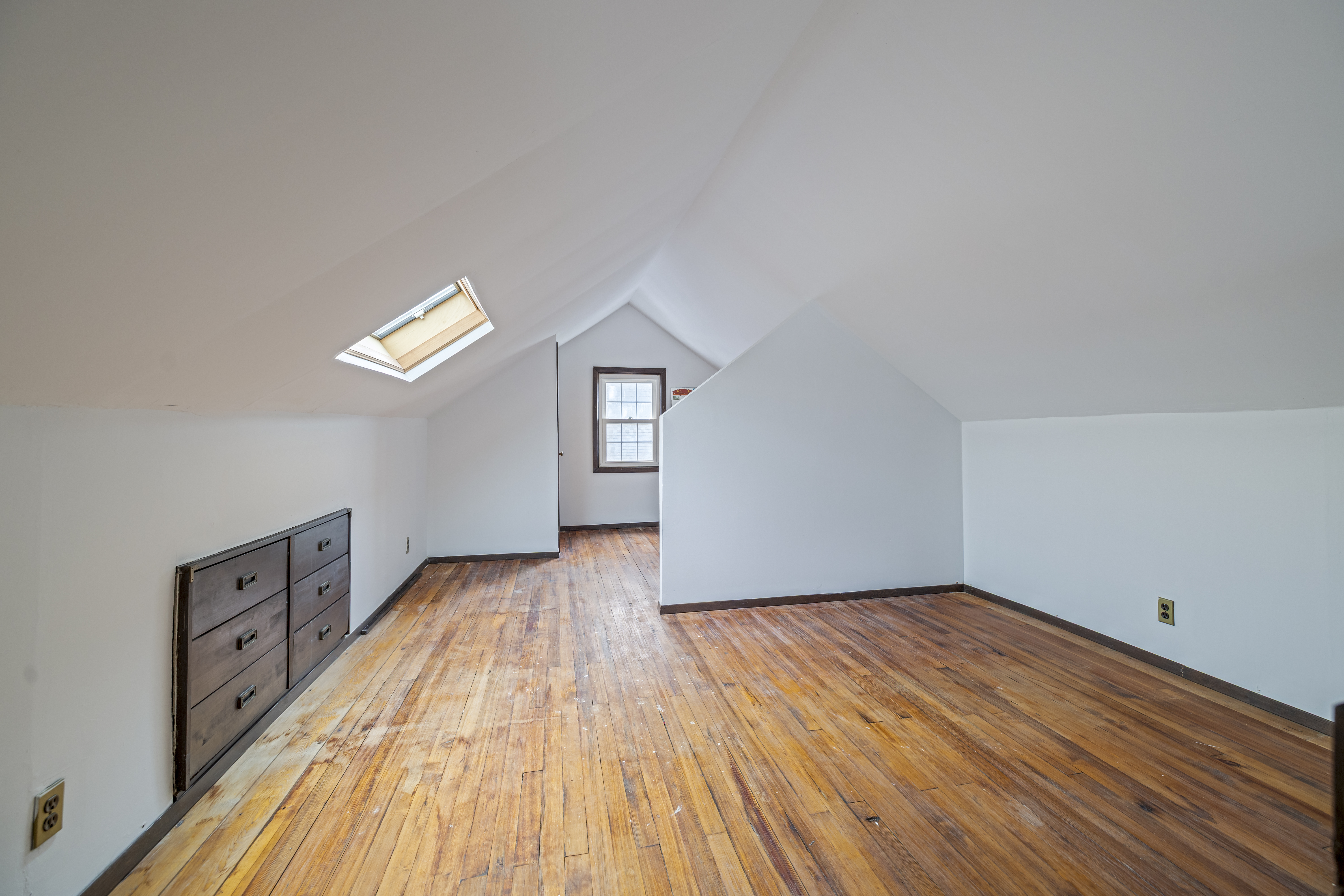  215 Lakeview Avenue, Rockville Centre, NY, 11570 - 物件實景