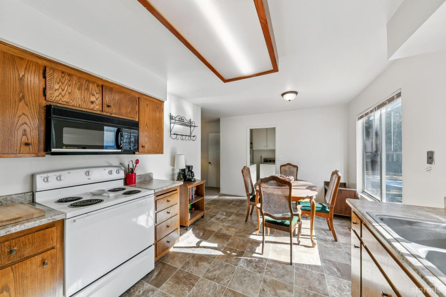 South Lake Tahoe, California, 96150, United States, ,Residential,For Sale,1856645