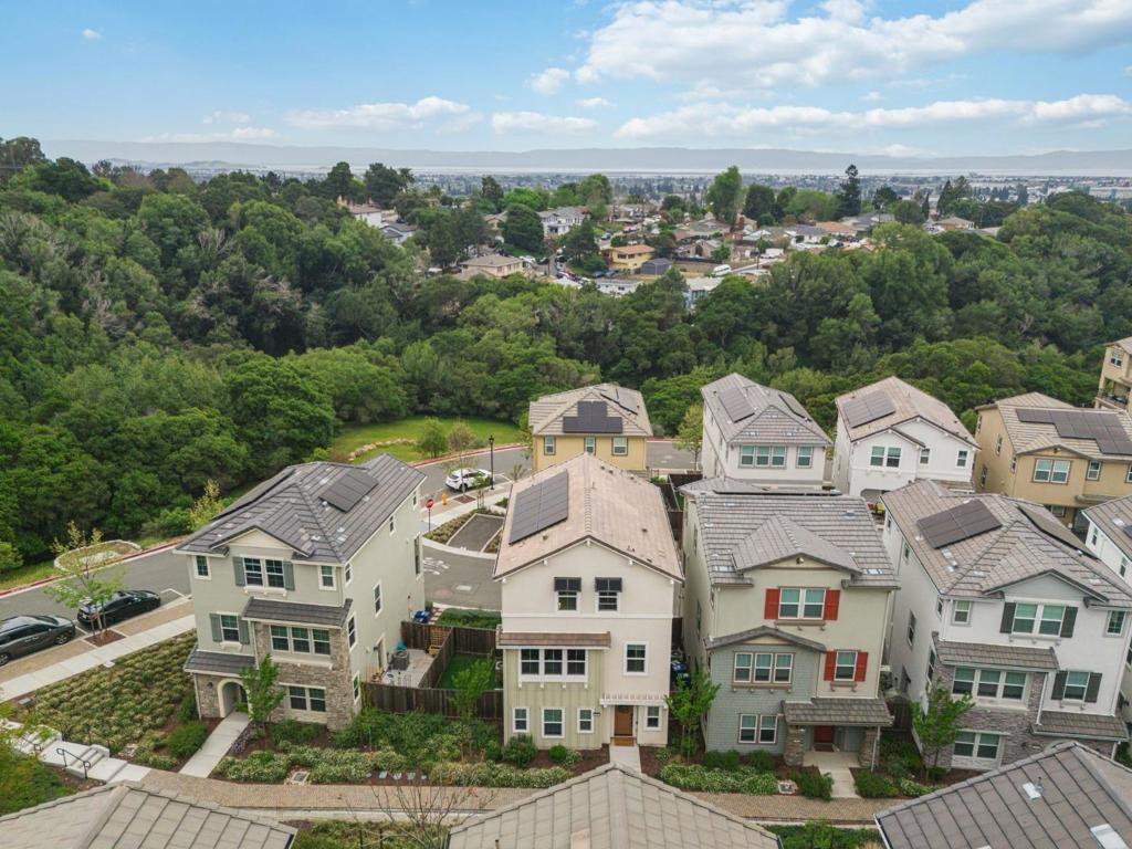 Hayward, California, 94541, United States, 3 Bedrooms Bedrooms, ,4 BathroomsBathrooms,Residential,For Sale,2032197