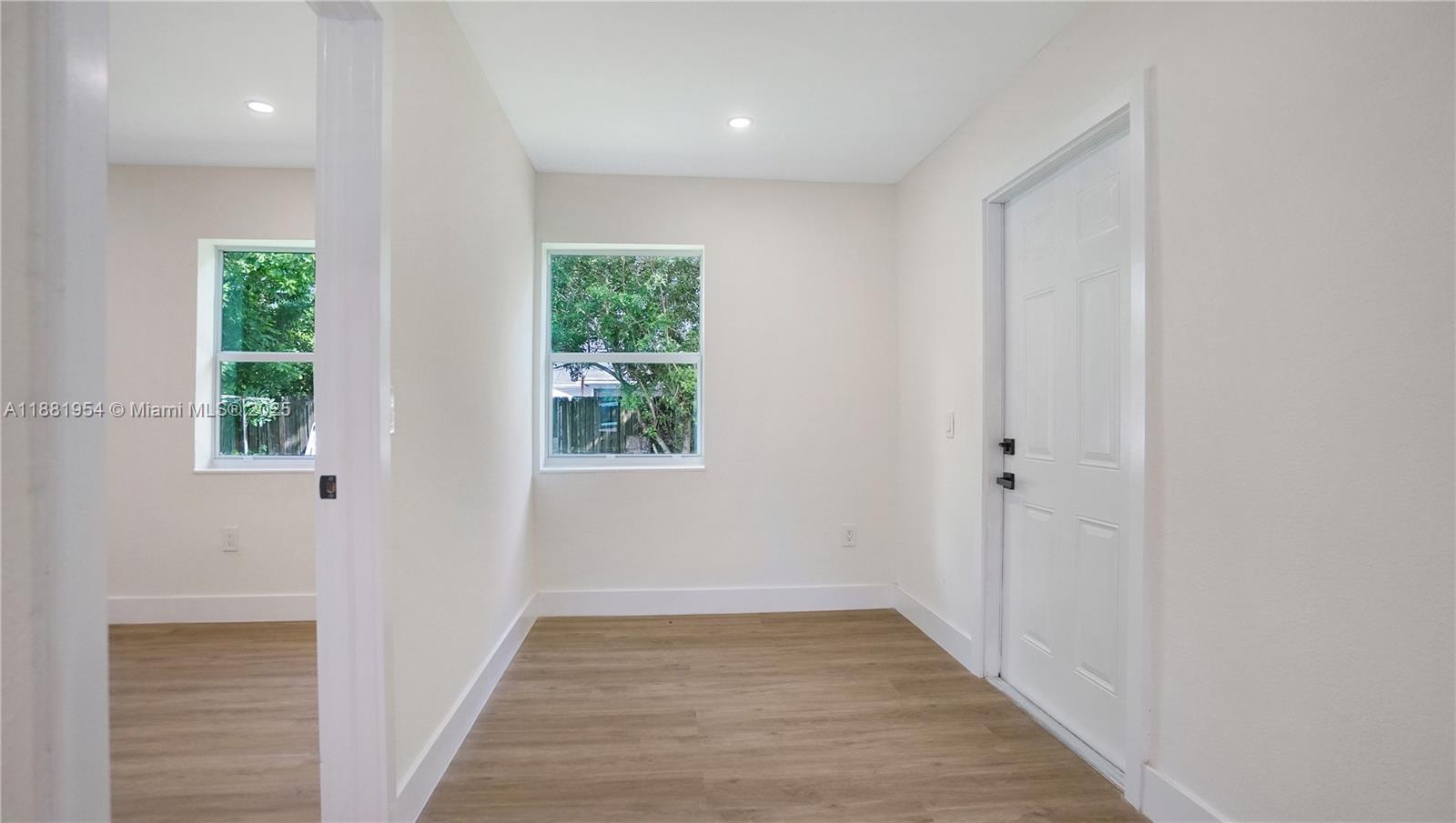 Sunrise, Florida, 33322, United States, 3 Bedrooms Bedrooms, ,2 BathroomsBathrooms,Residential,For Sale,1950754