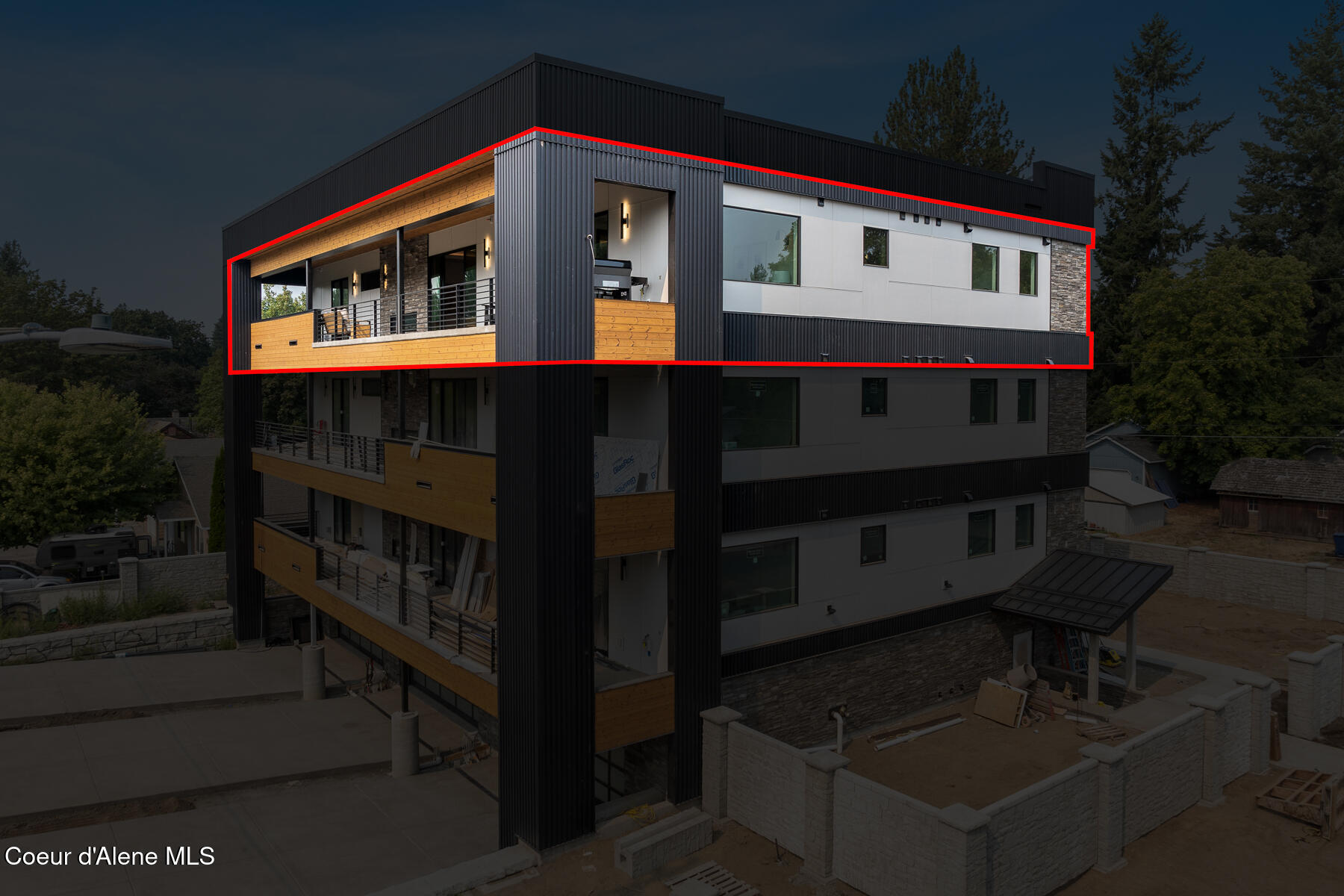 Coeur d'Alene, Idaho, 83814, United States, 3 Bedrooms Bedrooms, ,4 BathroomsBathrooms,Residential,For Sale,2017991