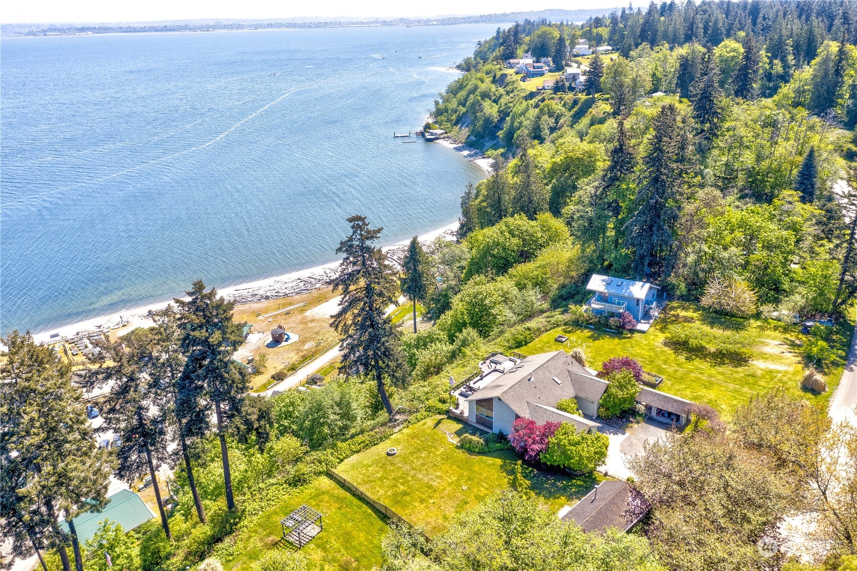 Hat Island, Washington, 98206, United States, 3 Bedrooms Bedrooms, ,1 BathroomBathrooms,Residential,For Sale,1928983