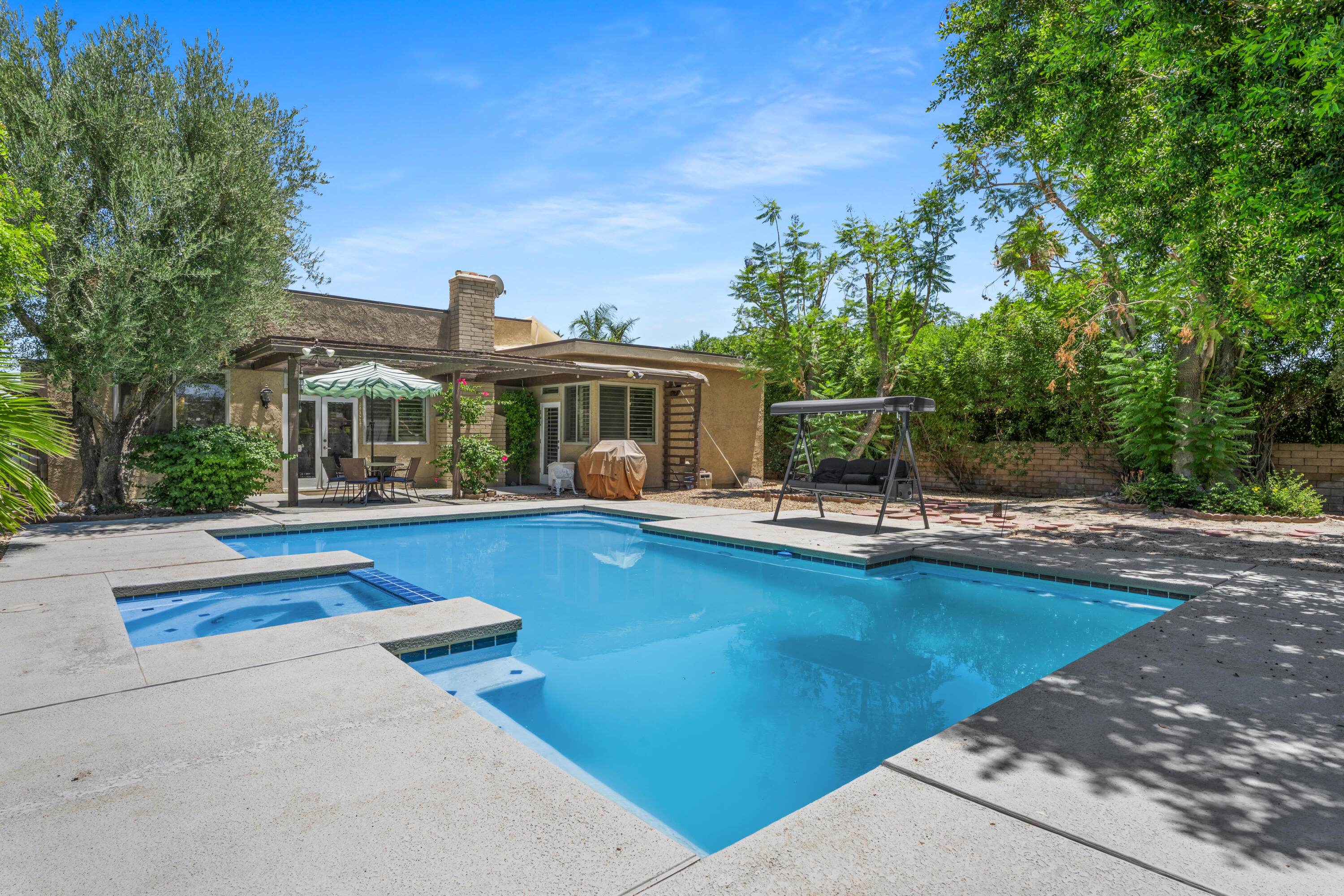 Rancho Mirage, California, 92270, United States, 2 Bedrooms Bedrooms, ,2 BathroomsBathrooms,Residential,For Sale,2002024