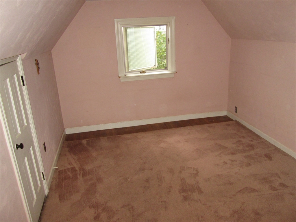 Melrose, Massachusetts, 02176, United States, 4 Bedrooms Bedrooms, ,2 BathroomsBathrooms,Residential,For Sale,1950992