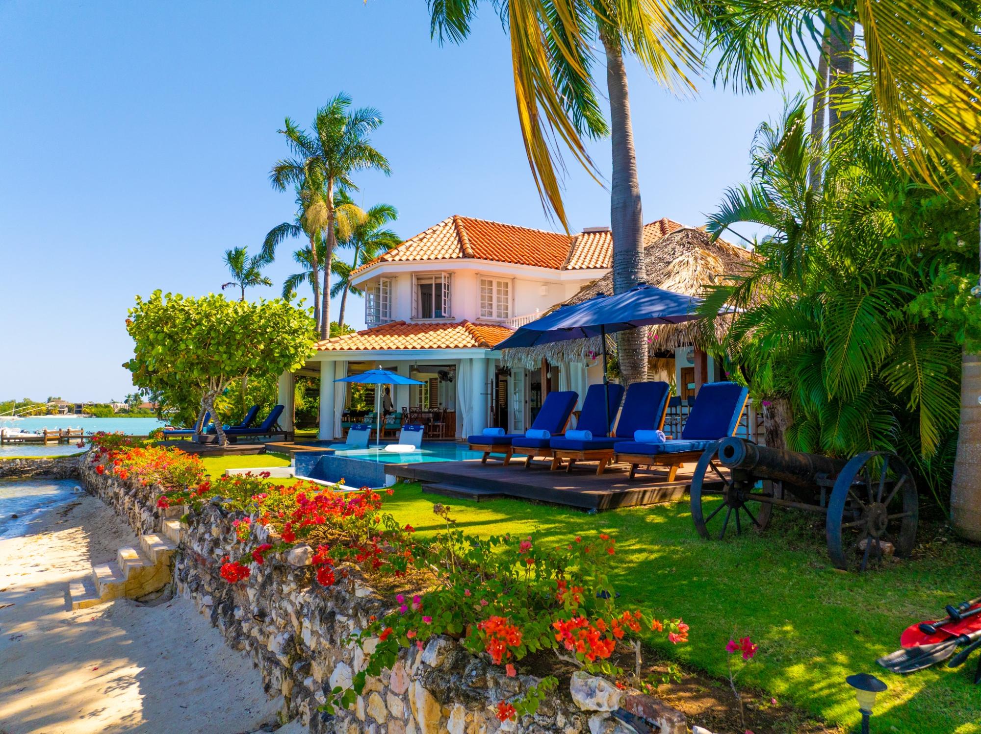 St. James, JM, 4 Bedrooms Bedrooms, ,5 BathroomsBathrooms,Residential,For Sale,1838477