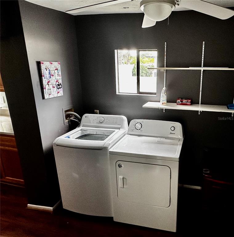 Sarasota, Florida, 34237, United States, 4 Bedrooms Bedrooms, ,2 BathroomsBathrooms,Residential,For Sale,1901097