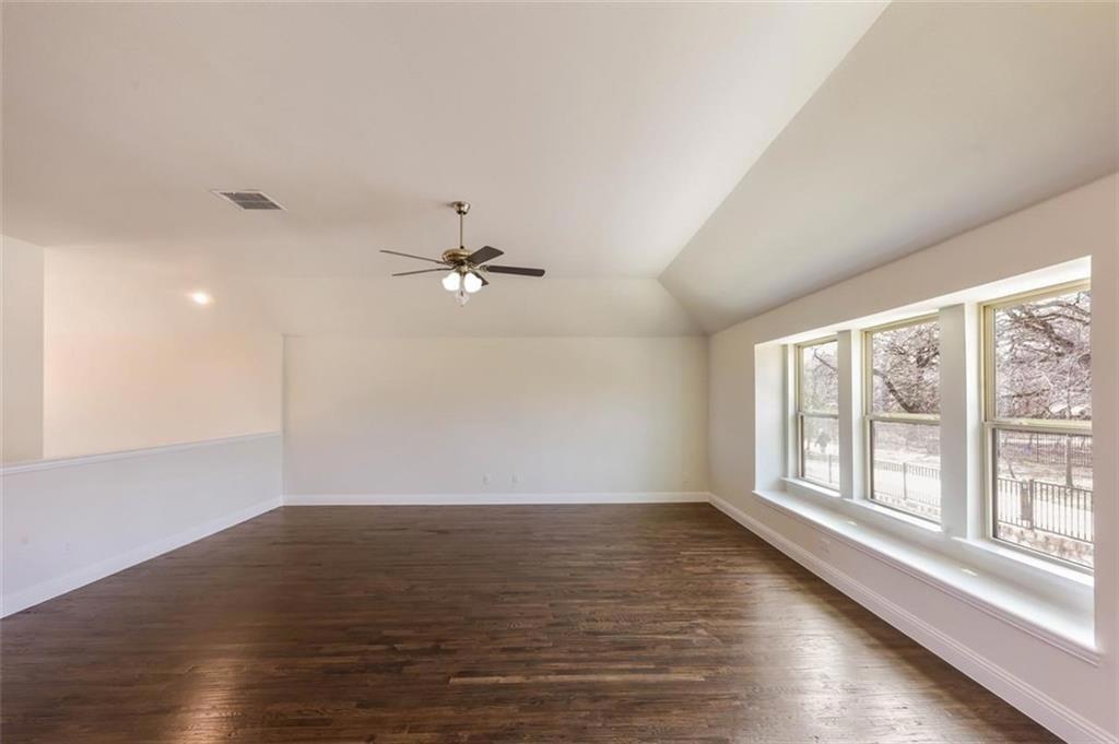 Flower Mound, Texas, 75028, United States, 3 Bedrooms Bedrooms, ,3 BathroomsBathrooms,Residential,For Sale,1978498