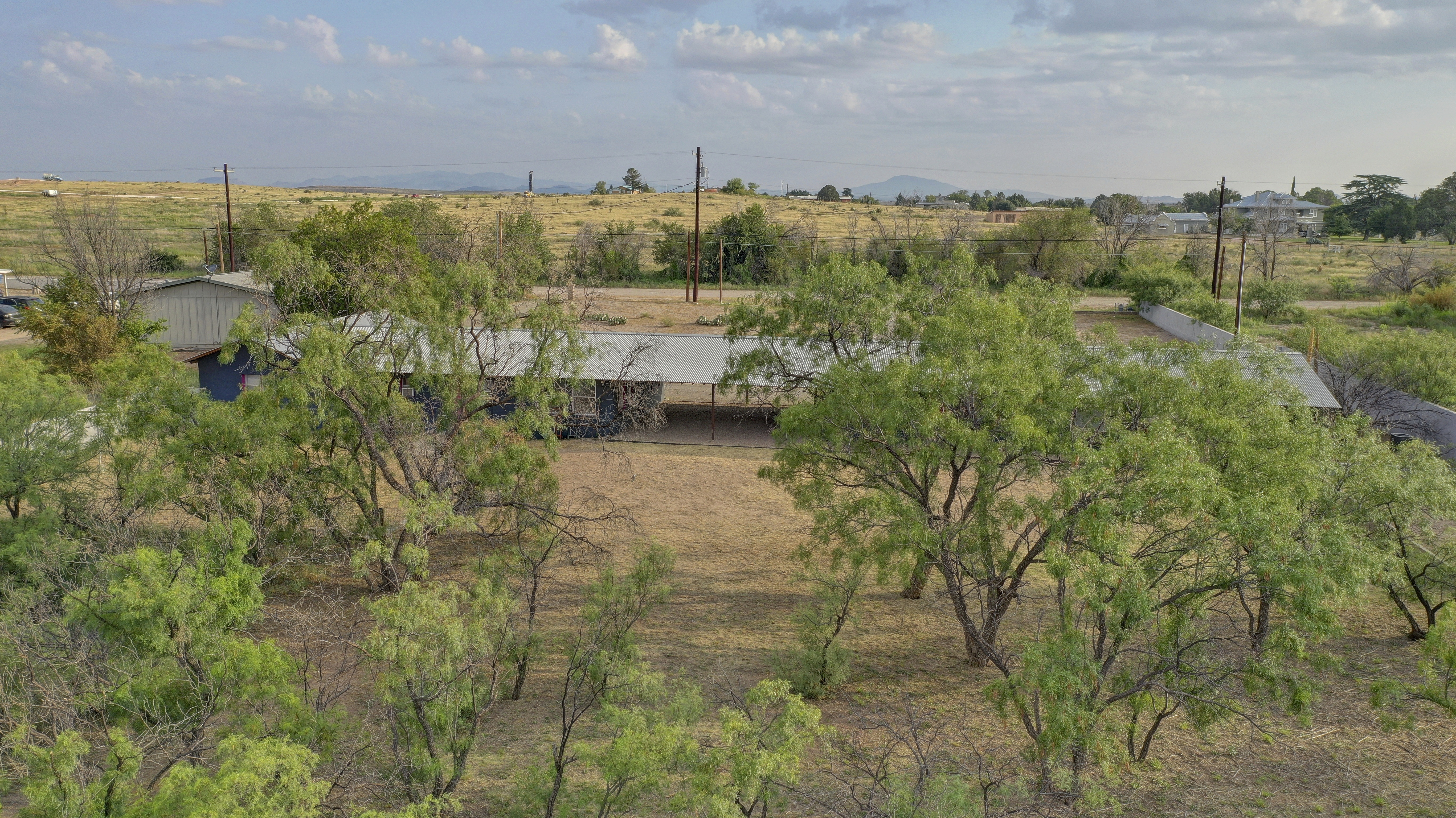  1011 West Washington Street, Marfa, TX 79843 - 物件實景