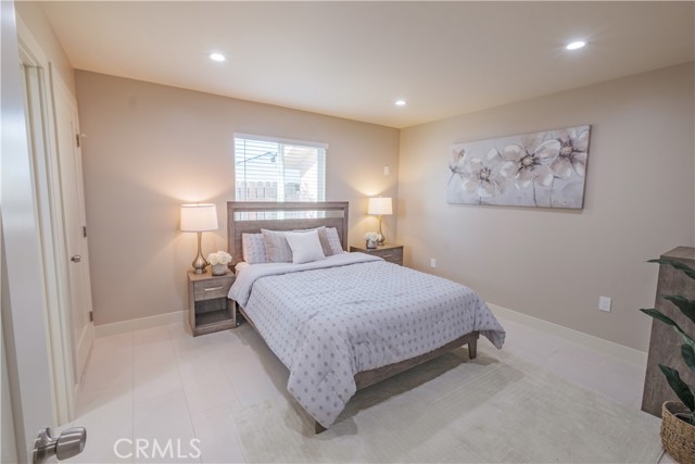 Compton, California, 90220, United States, 6 Bedrooms Bedrooms, ,5 BathroomsBathrooms,Residential,For Sale,2048011