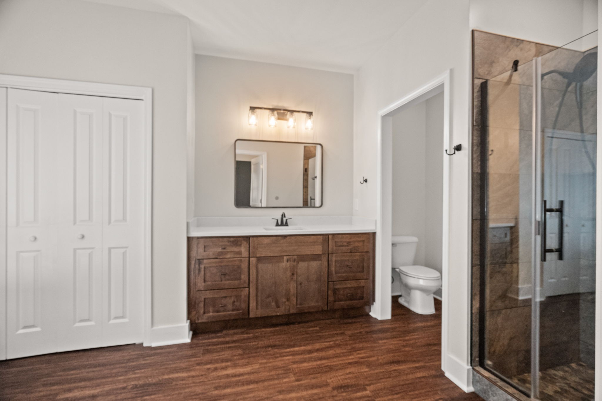 Cedar Hill, Tennessee, 37032, United States, 3 Bedrooms Bedrooms, ,2 BathroomsBathrooms,Residential,For Sale,1981088