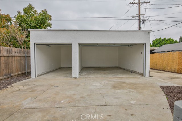 Los Angeles, California, 90003, United States, 3 Bedrooms Bedrooms, ,Residential,For Sale,1928715