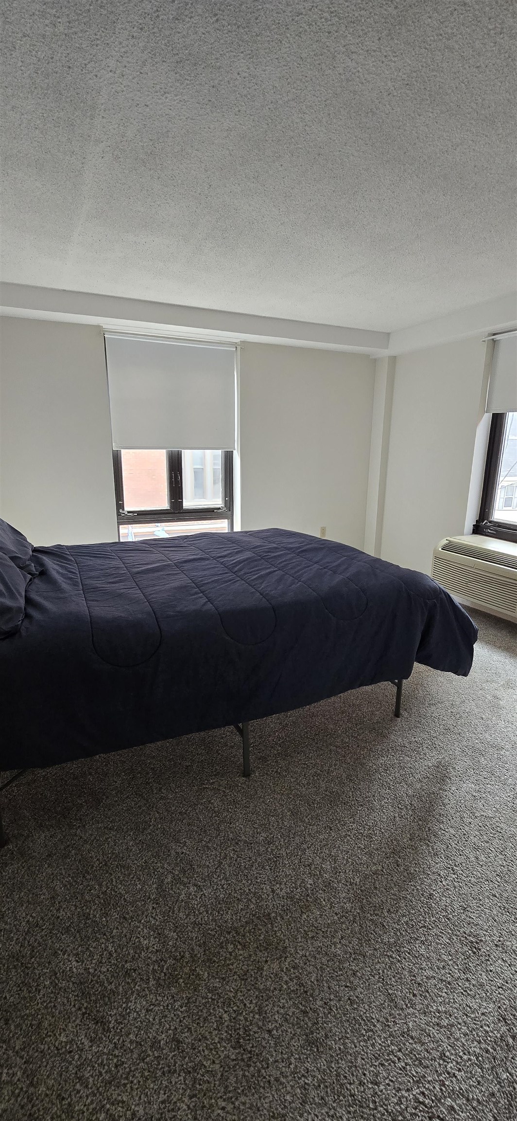 Portsmouth, New Hampshire, 03801, United States, 2 Bedrooms Bedrooms, ,1 BathroomBathrooms,Residential,For Sale,1838019