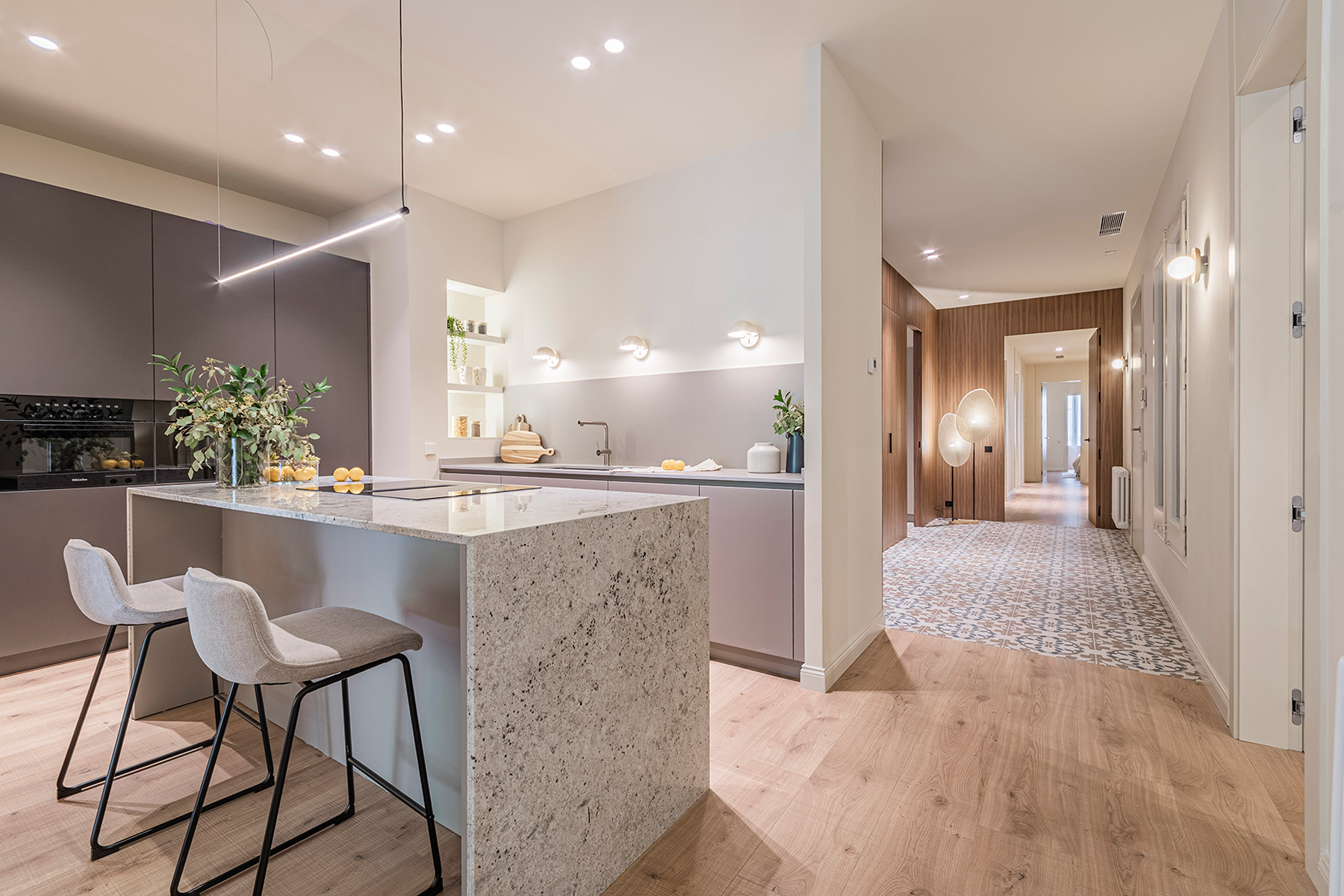  Renovated flat in historic building - L