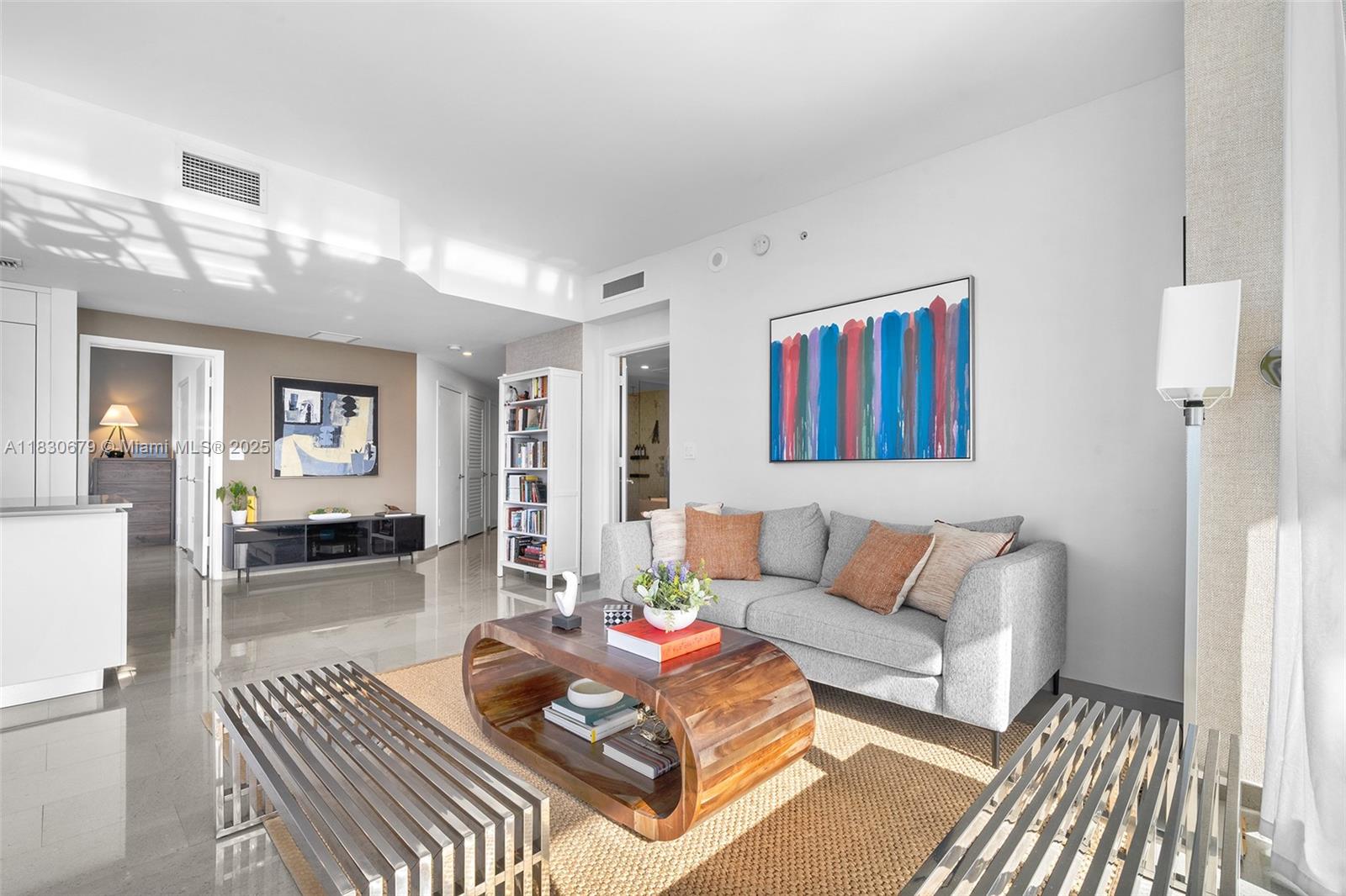 Miami, Florida, 33131, United States, 2 Bedrooms Bedrooms, ,3 BathroomsBathrooms,Residential,For Sale,1877459