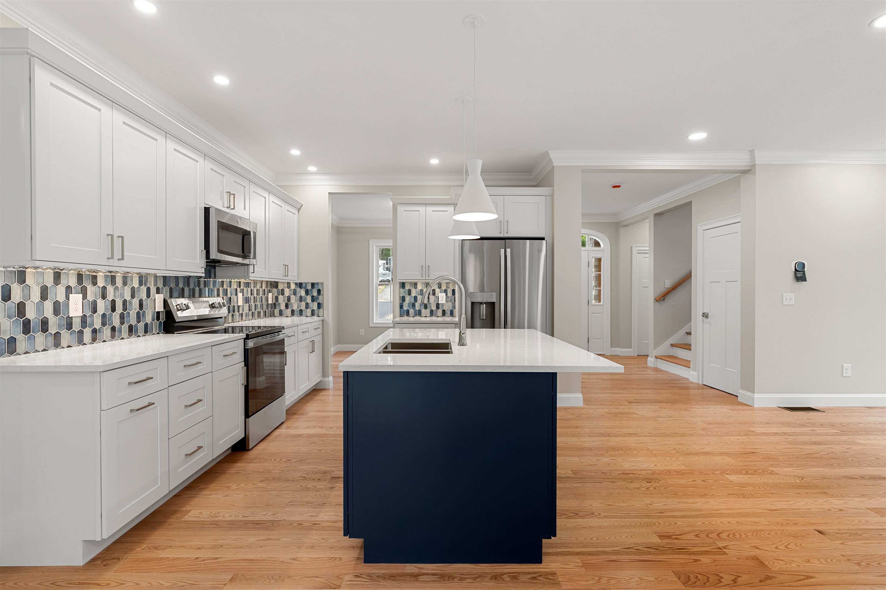 Hooksett, New Hampshire, 03106, United States, 4 Bedrooms Bedrooms, ,3 BathroomsBathrooms,Residential,For Sale,1895985