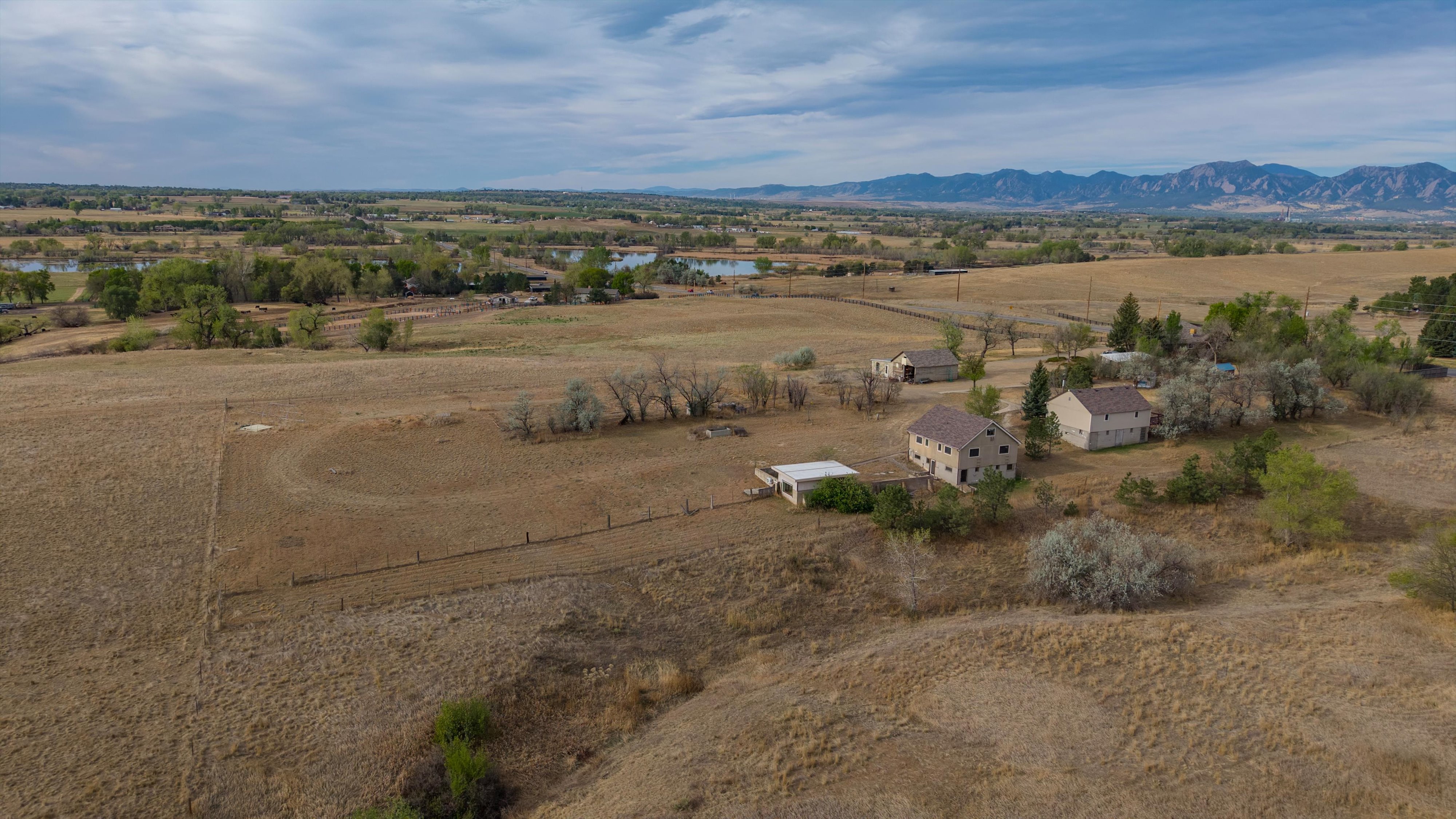  Multi-Structure Property on 3.68 Acres Suitable for Small-Scale Agriculture - 物件實景