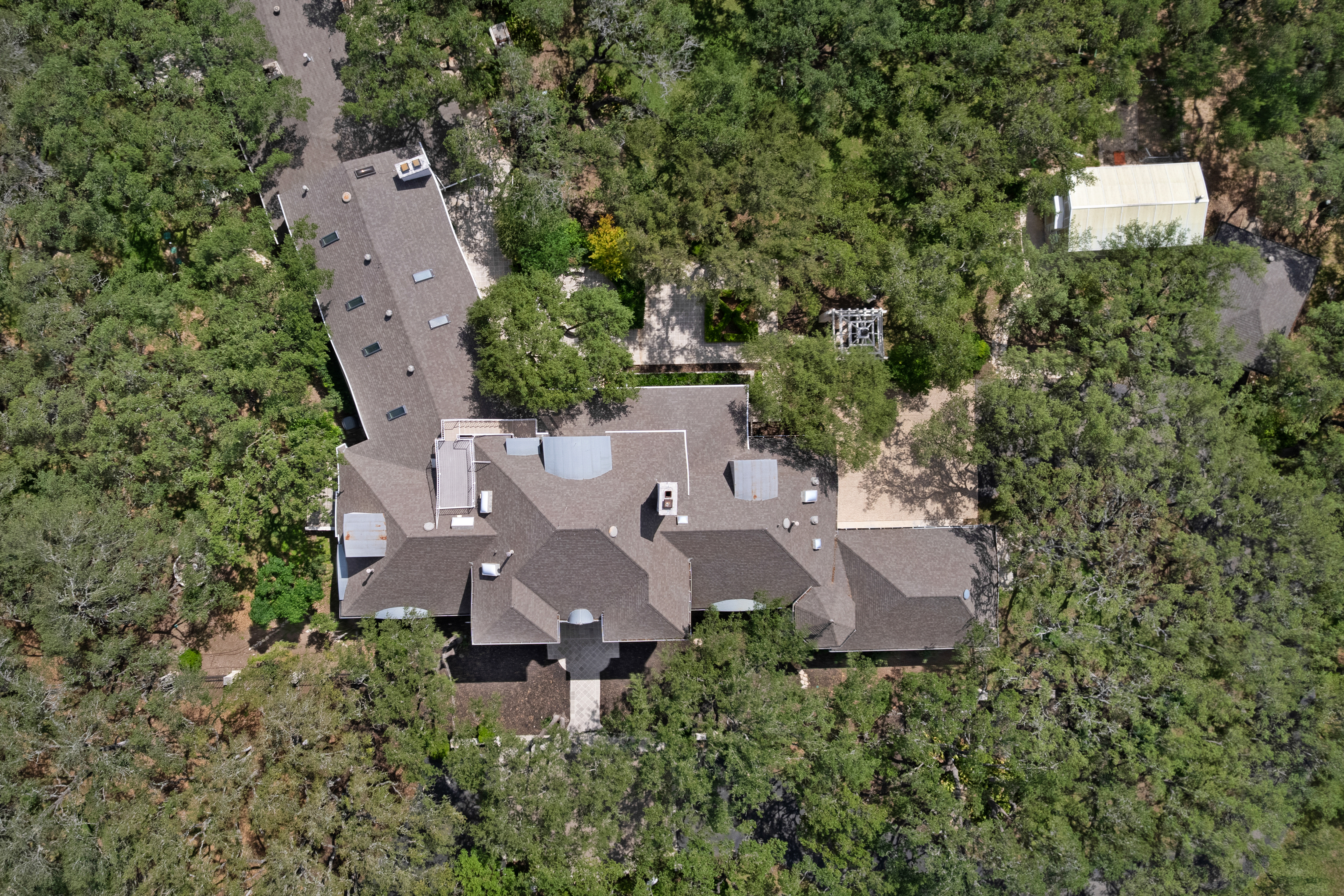  Timeless Estate in the Heart of Hill Country Village - 物件實景