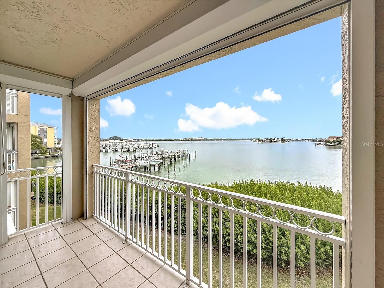 Madeira Beach, Florida, 33708, United States, 2 Bedrooms Bedrooms, ,2 BathroomsBathrooms,Residential,For Sale,1985682