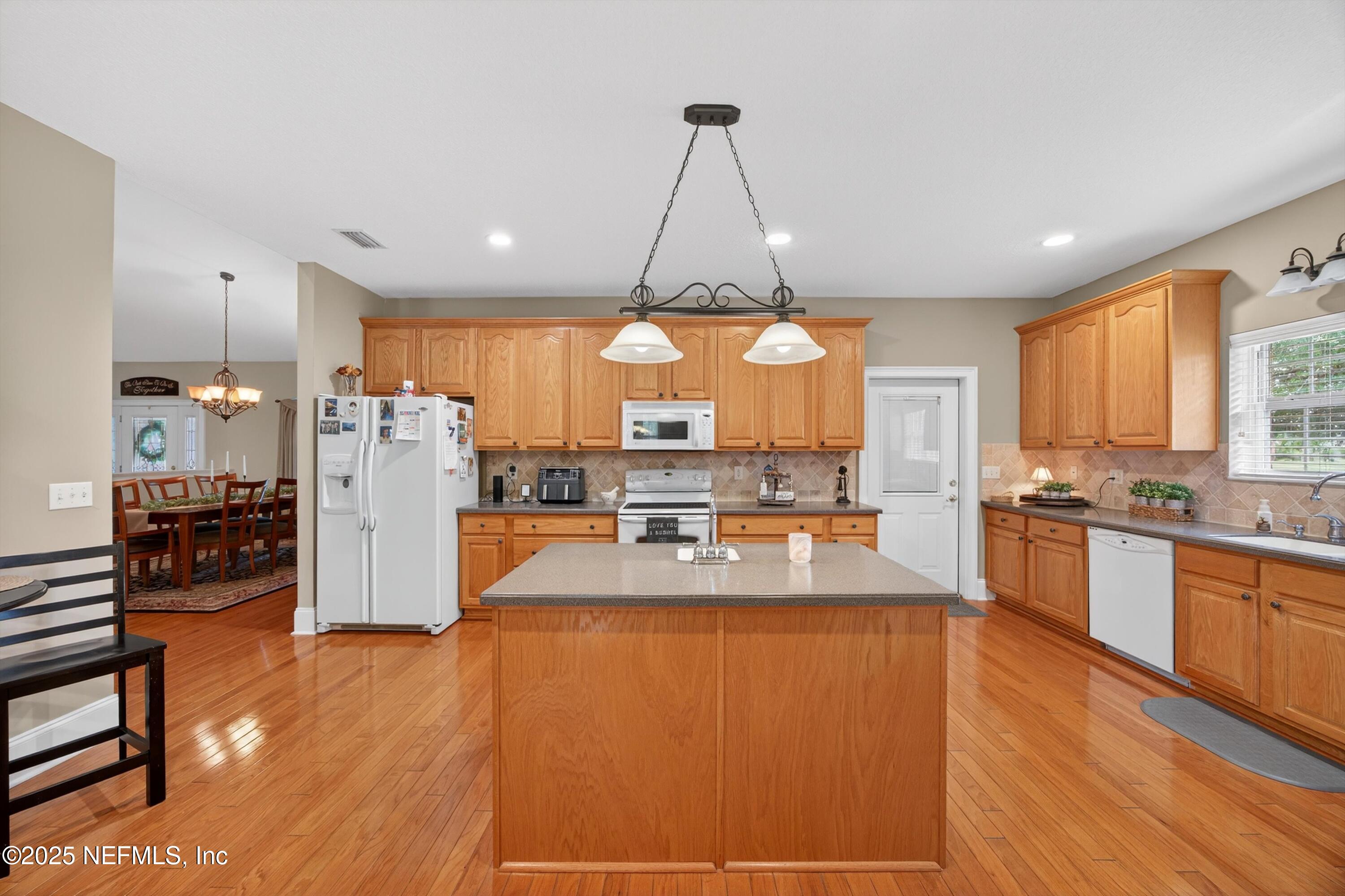 Glen St. Mary, Florida, 32040, United States, 4 Bedrooms Bedrooms, ,3 BathroomsBathrooms,Residential,For Sale,1862289