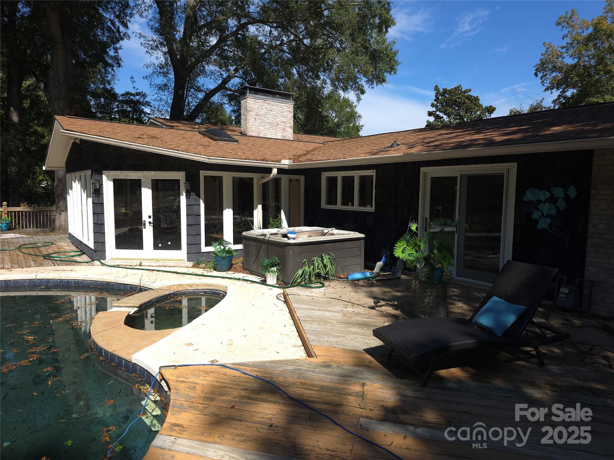 Salisbury, North Carolina, 28144, United States, 5 Bedrooms Bedrooms, ,3 BathroomsBathrooms,Residential,For Sale,1955338