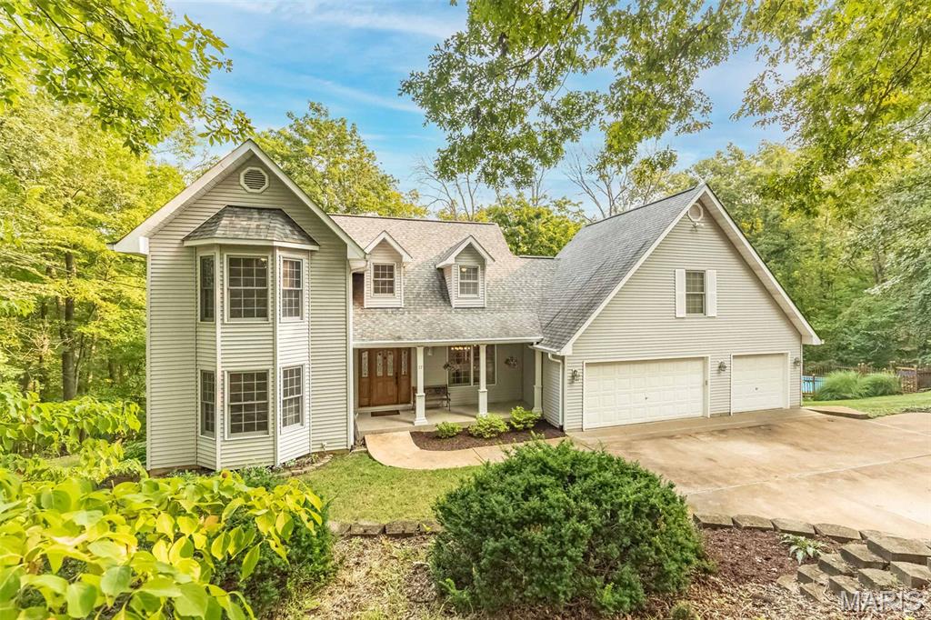 Eureka, Missouri, 63025, United States, 4 Bedrooms Bedrooms, ,4 BathroomsBathrooms,Residential,For Sale,1941693