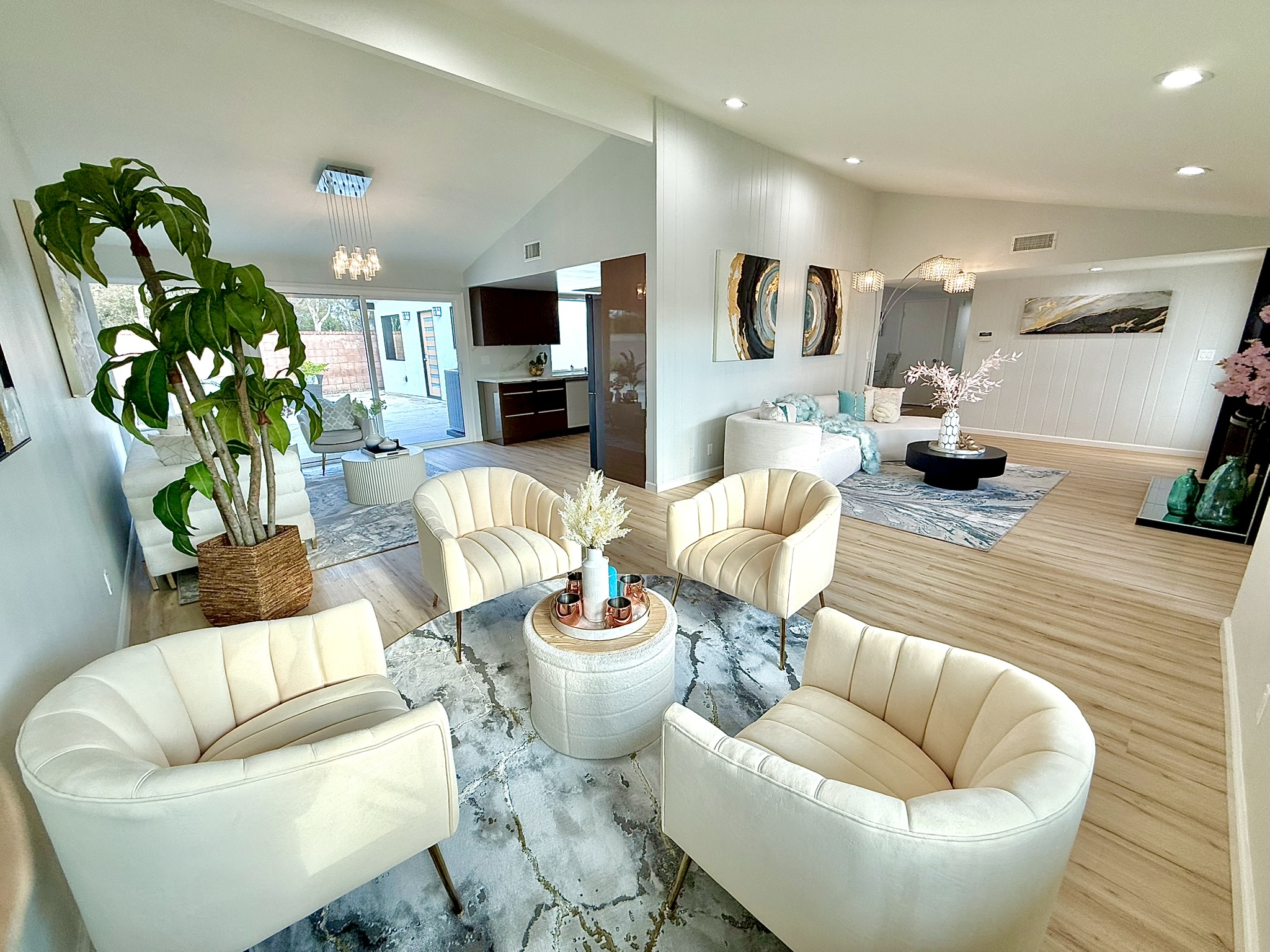 Los Alamitos, California, 90720, United States, 5 Bedrooms Bedrooms, ,4 BathroomsBathrooms,Residential,For Sale,1895084