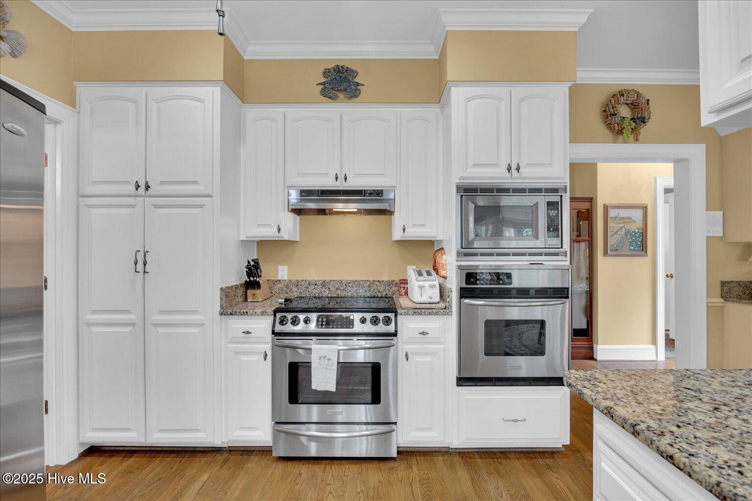Wilmington, North Carolina, 28403, United States, 4 Bedrooms Bedrooms, ,4 BathroomsBathrooms,Residential,For Sale,1818809
