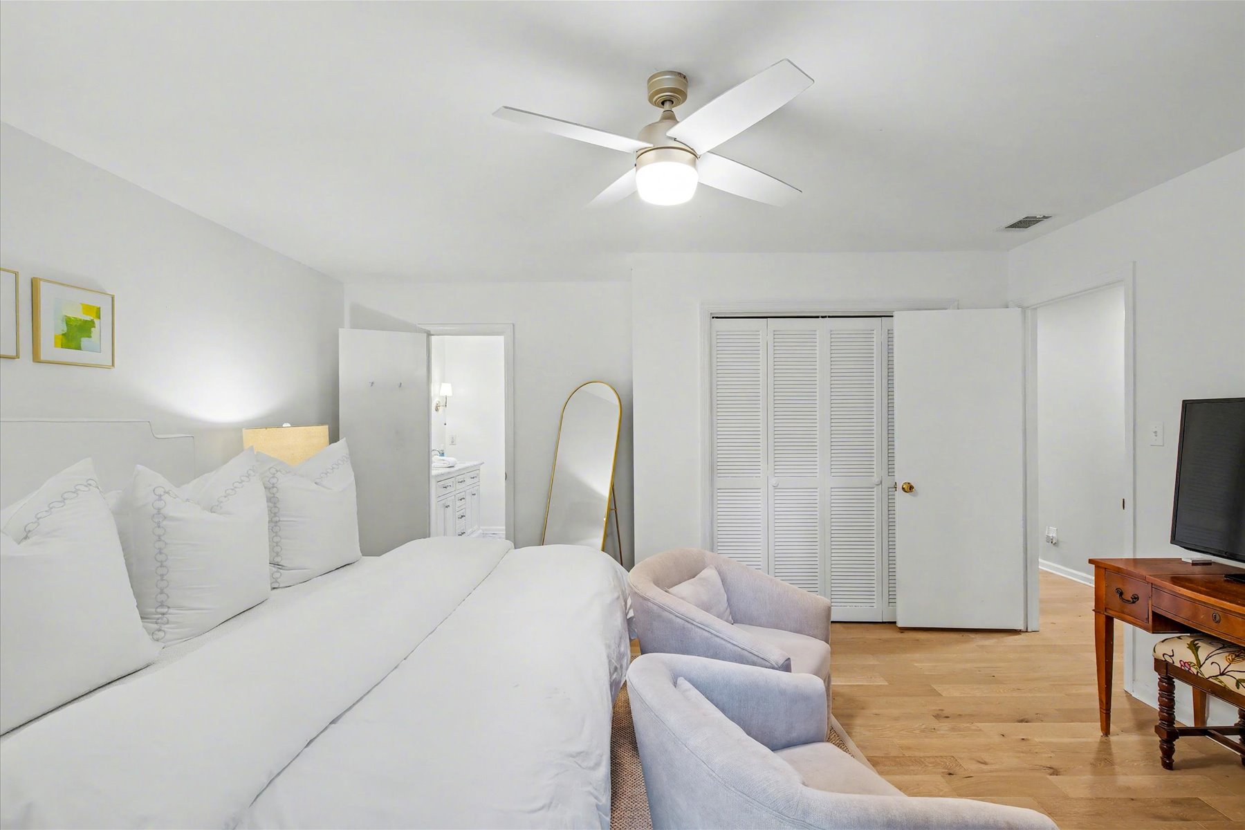  Lovely Updated Cottage in The Landings Gated Community - 物件實景