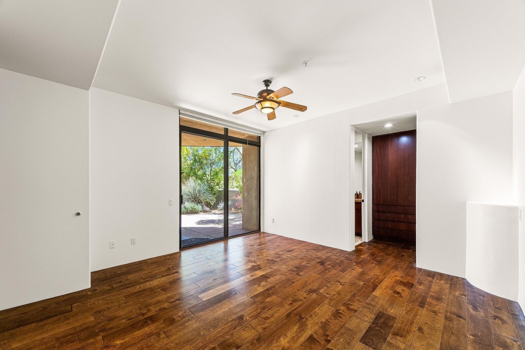  10675 E Fernwood Ln  Scottsdale, AZ - 物件實景