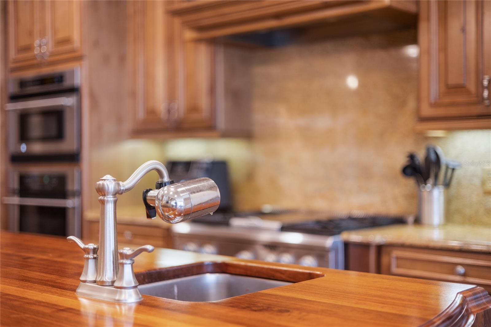 Sanford, Florida, 32771, United States, 4 Bedrooms Bedrooms, ,3 BathroomsBathrooms,Residential,For Sale,1987443