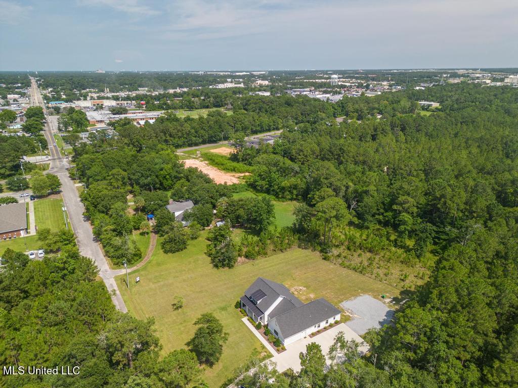 Gulfport, Mississippi, 39503, United States, 3 Bedrooms Bedrooms, ,2 BathroomsBathrooms,Residential,For Sale,1874572