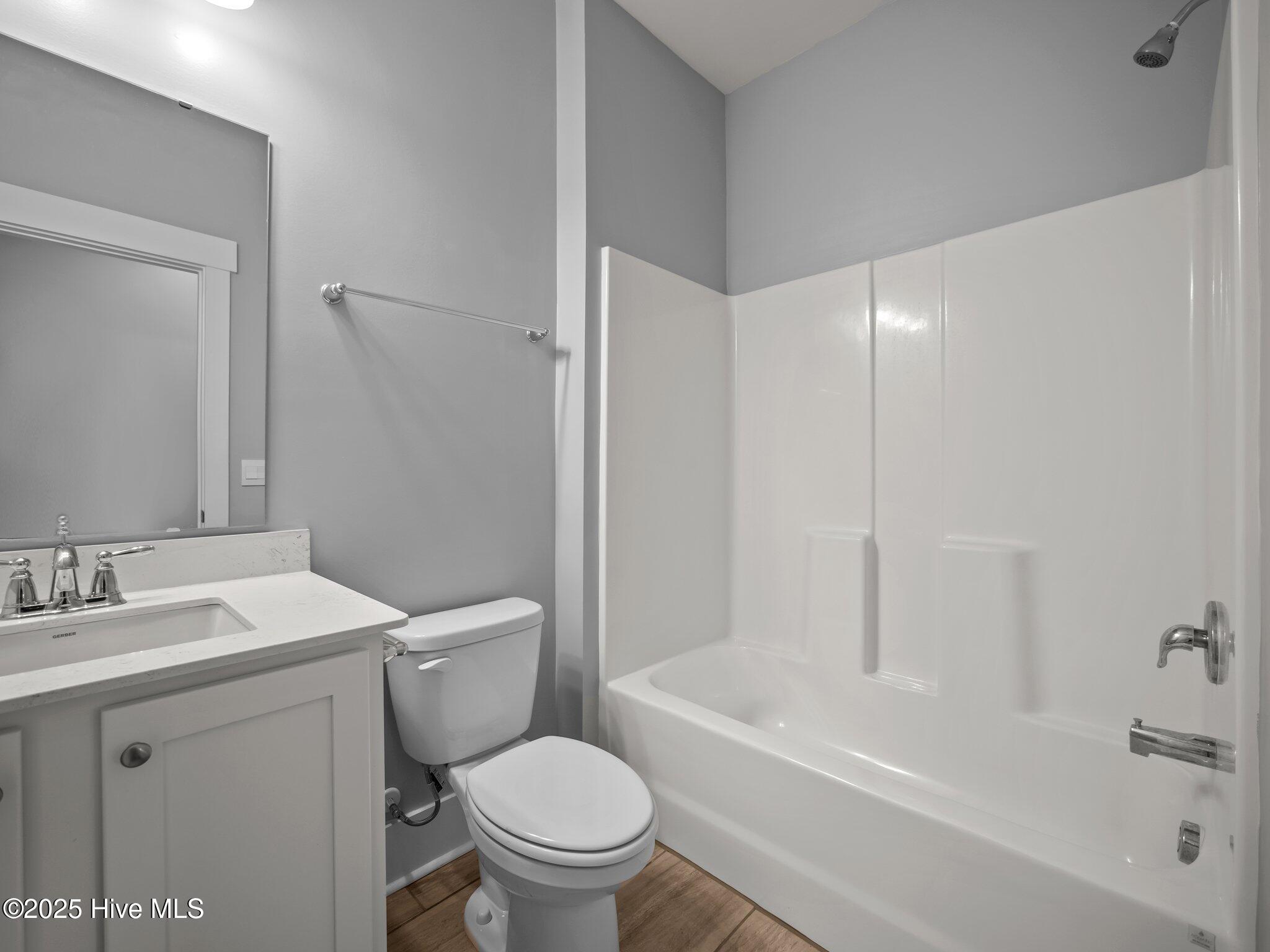 Newport, North Carolina, 28570, United States, 4 Bedrooms Bedrooms, ,3 BathroomsBathrooms,Residential,For Sale,1991180