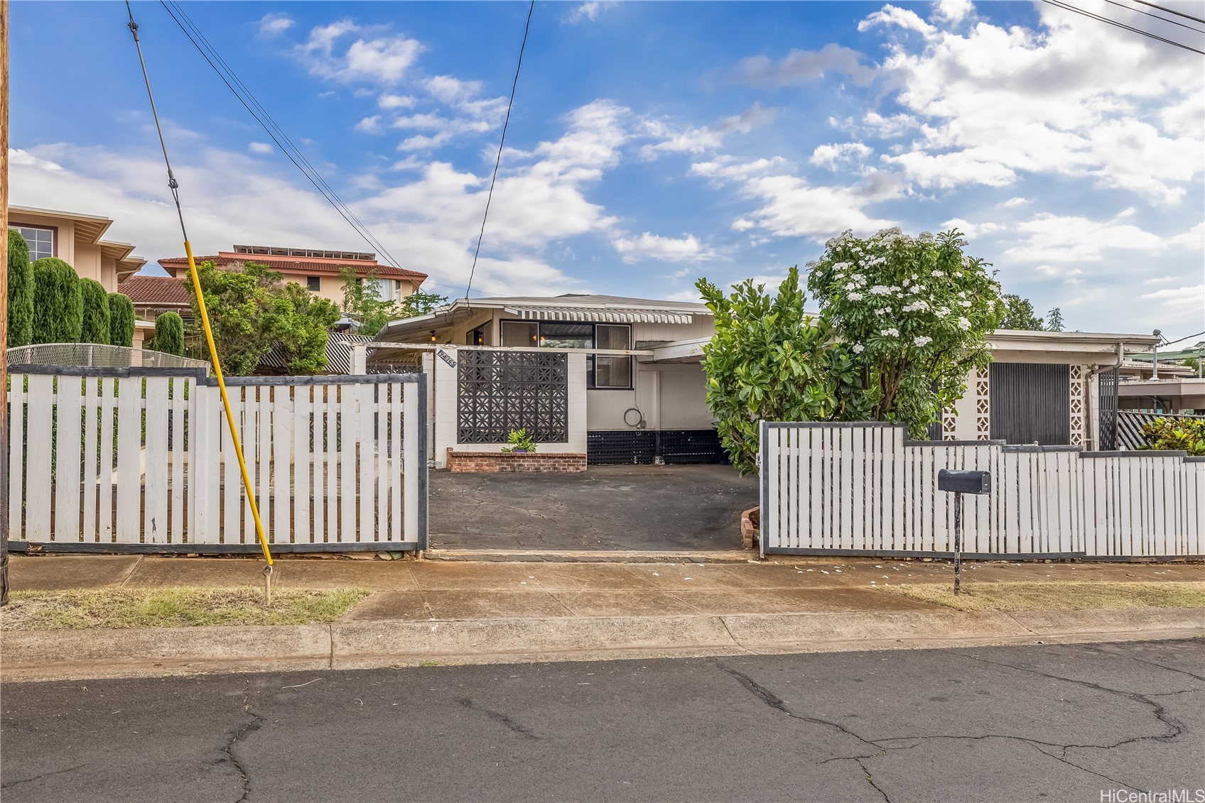 Waipahu, Hawaii, 96797, United States, 3 Bedrooms Bedrooms, ,2 BathroomsBathrooms,Residential,For Sale,1992125