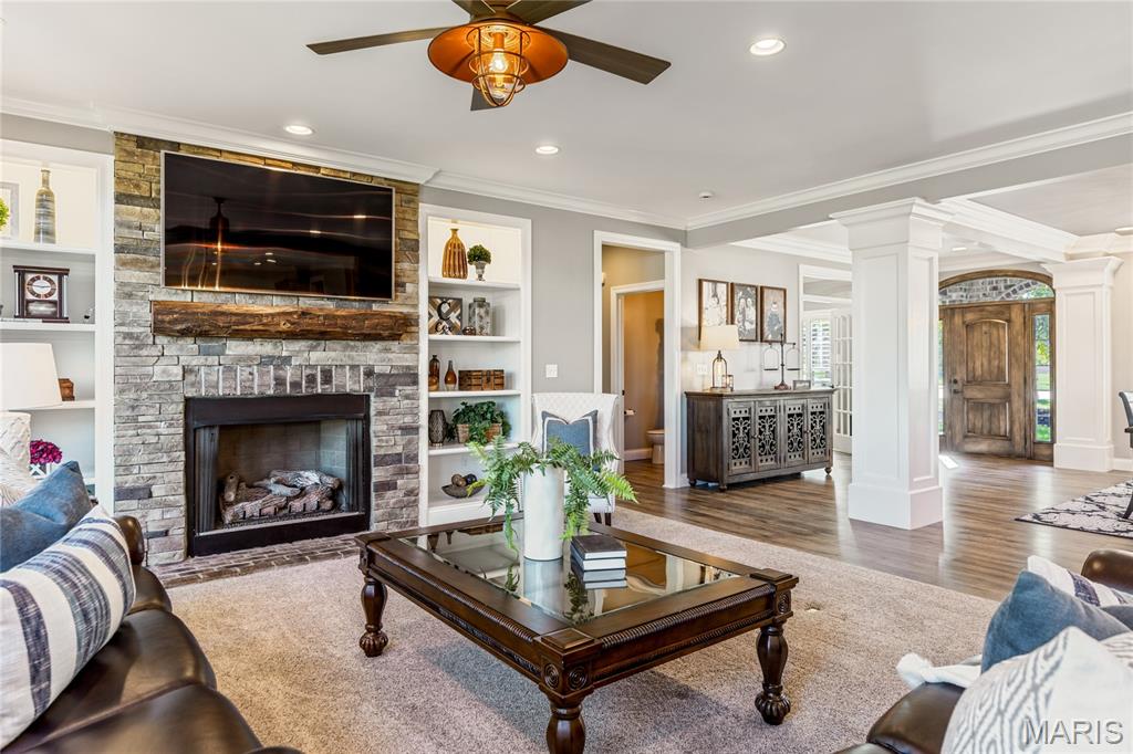 Lake St Louis, Missouri, 63367, United States, 4 Bedrooms Bedrooms, ,4 BathroomsBathrooms,Residential,For Sale,1987646