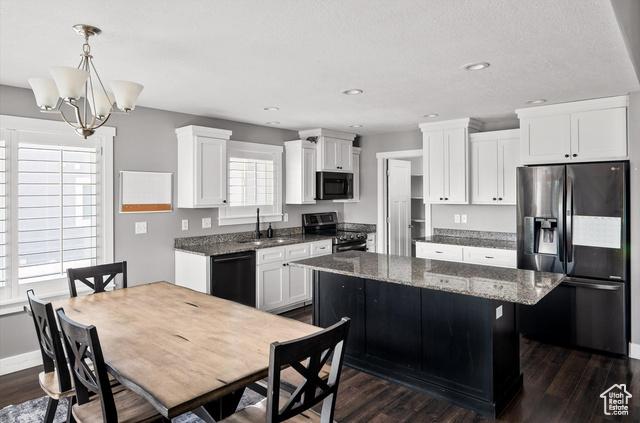 Hooper, Utah, 84315, United States, 5 Bedrooms Bedrooms, ,4 BathroomsBathrooms,Residential,For Sale,1929044