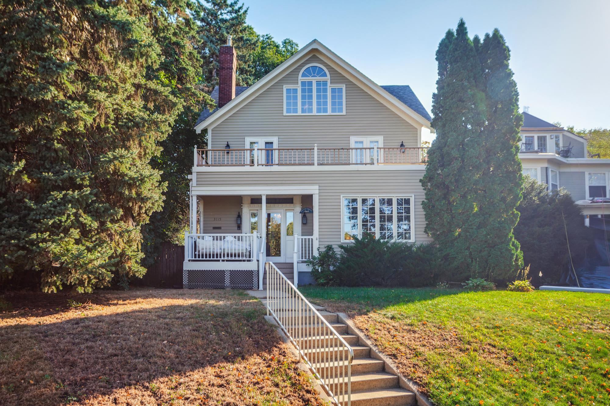 Minneapolis, Minnesota, 55408, United States, 5 Bedrooms Bedrooms, ,2 BathroomsBathrooms,Residential,For Sale,1960764