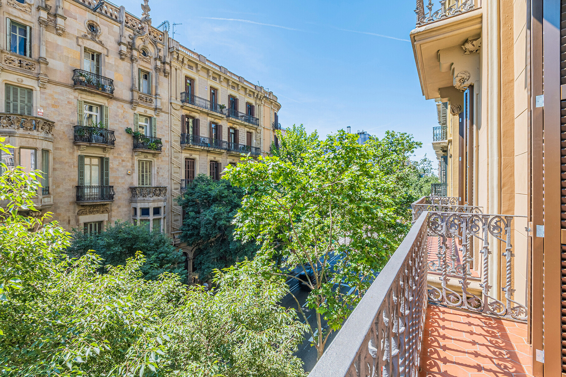  Refurbished modernist apartment in Eixample with luxury finishes - 物件實景