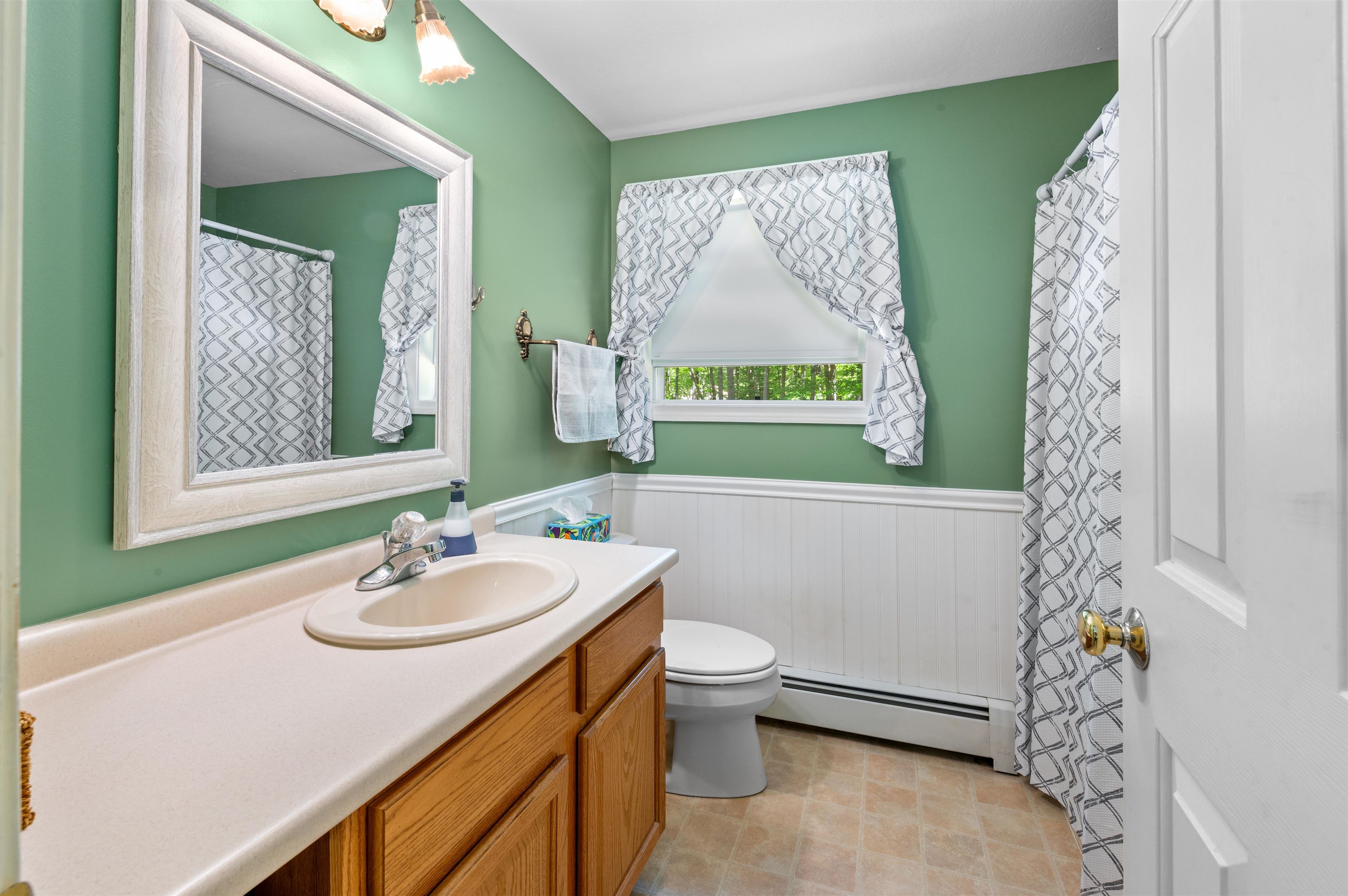 Conway, New Hampshire, 03813-0784, United States, 4 Bedrooms Bedrooms, ,3 BathroomsBathrooms,Residential,For Sale,1849038