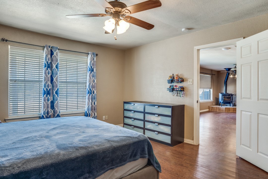 Boyd, Texas, 76023, United States, 3 Bedrooms Bedrooms, ,2 BathroomsBathrooms,Residential,For Sale,1999826