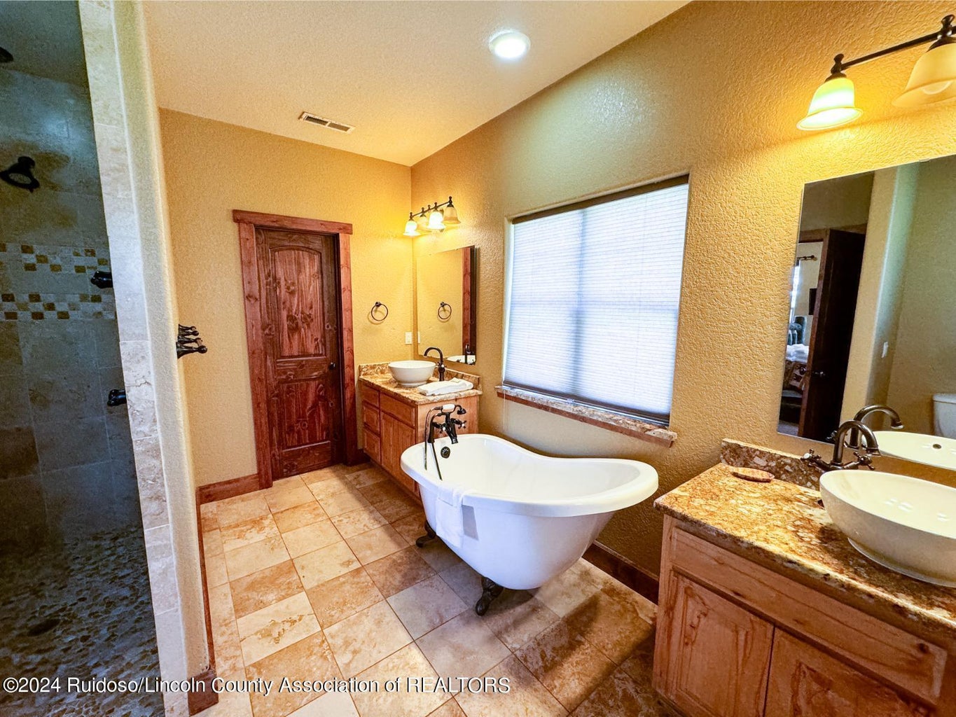 105 Abbey Place, Ruidoso, New Mexico, 88345, United States, 4 Bedrooms Bedrooms, ,5 BathroomsBathrooms,Residential,For Sale,105 Abbey Place,1628015