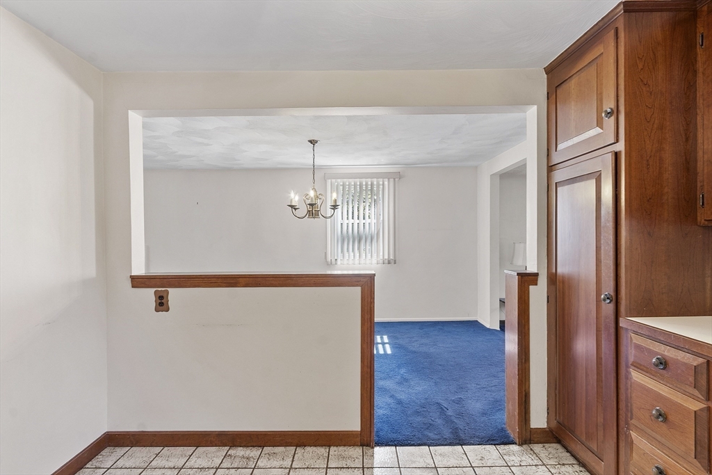 Peabody, Massachusetts, 01960, United States, 4 Bedrooms Bedrooms, ,2 BathroomsBathrooms,Residential,For Sale,1939511