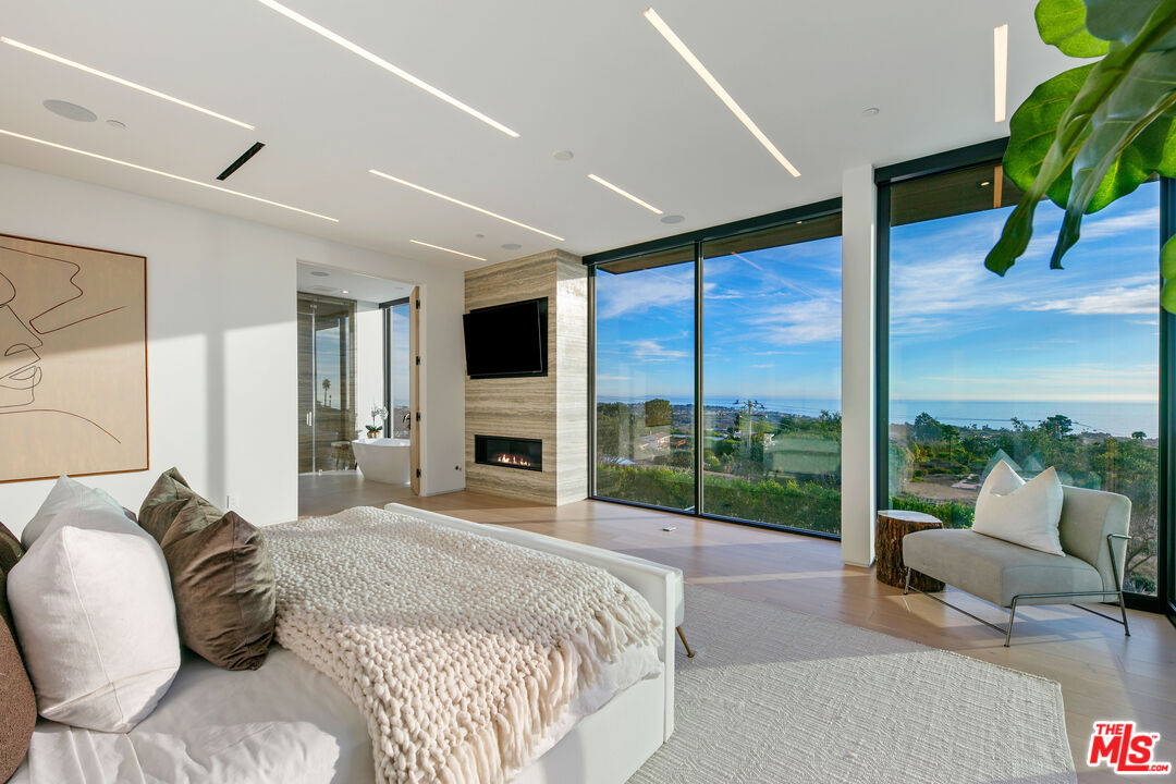 29623 Cuthbert Rd, Malibu, California, 90265, United States, 5 Bedrooms Bedrooms, ,8 BathroomsBathrooms,Residential,For Sale,29623 Cuthbert Rd,1682561